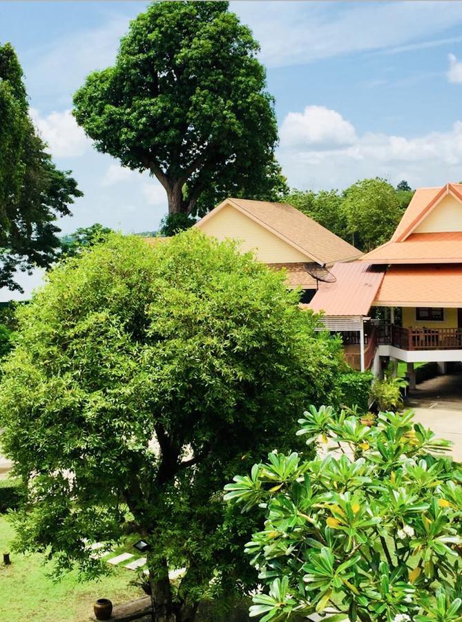 Maeping Mango Riverside
