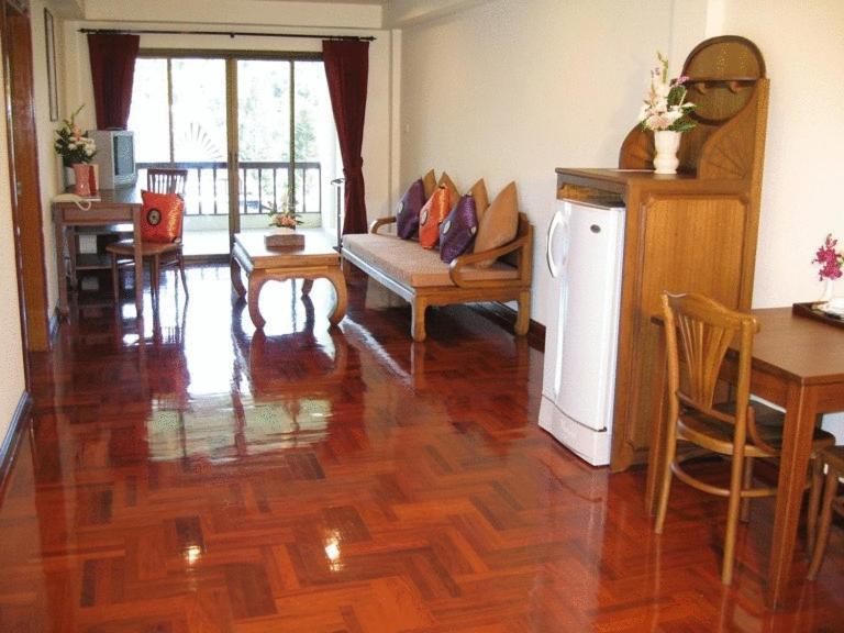 Resort Thai Ayodhya And 3*