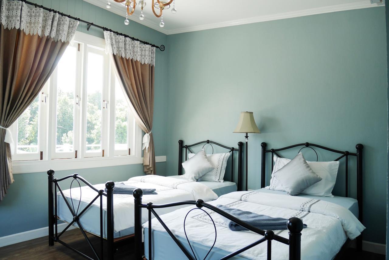 Hotel Sky 2*