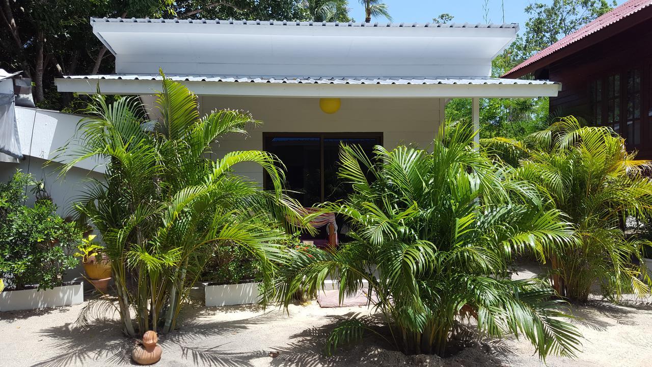 Namthip Homebeach Lodge *