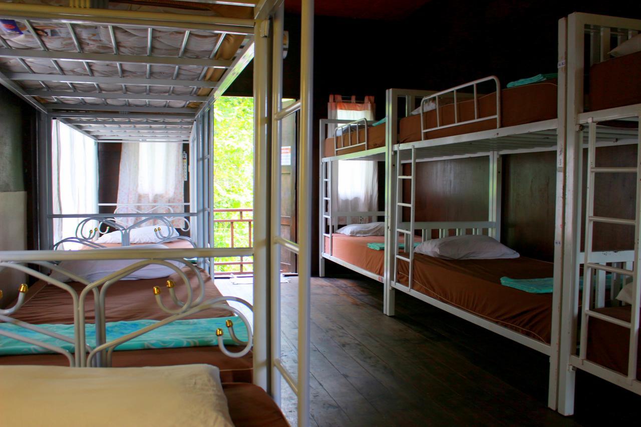 Station Hostel *