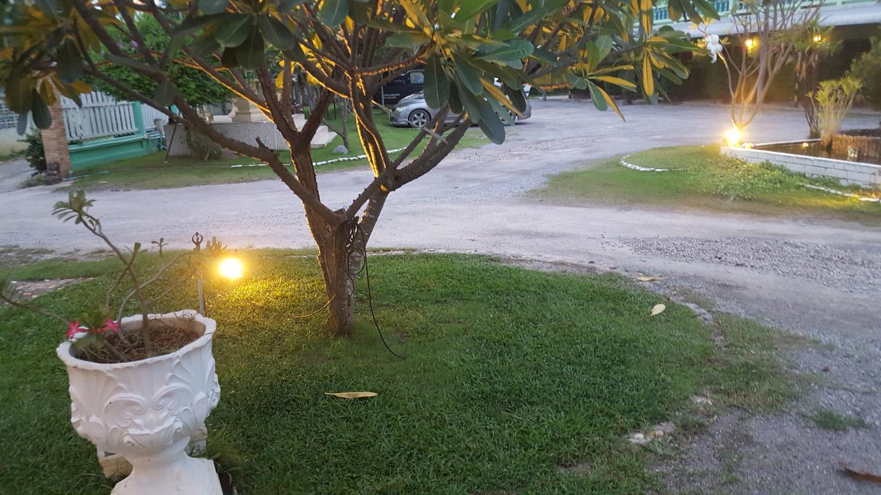 Aparthotel Green View Tha Yang