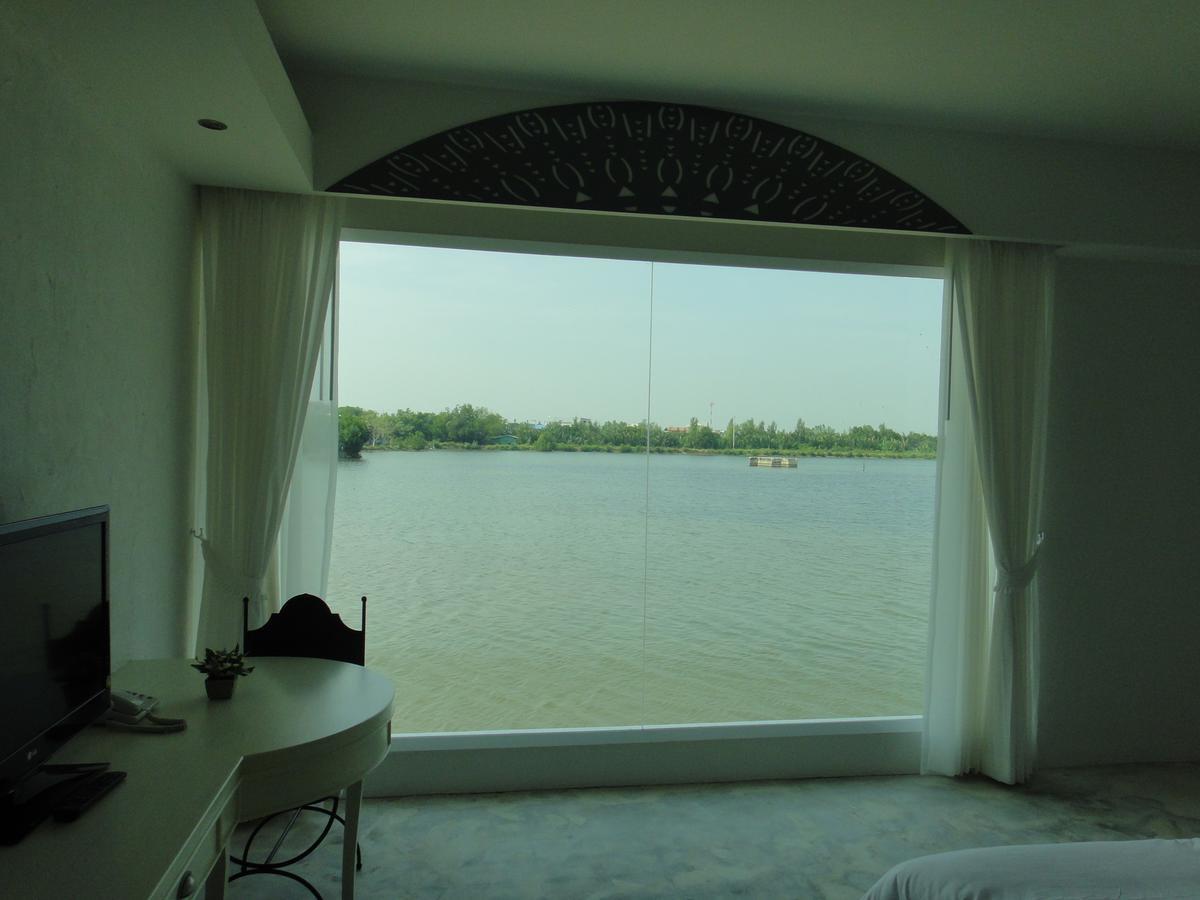 Hotel Baan Talay Cream Samut Songkhram