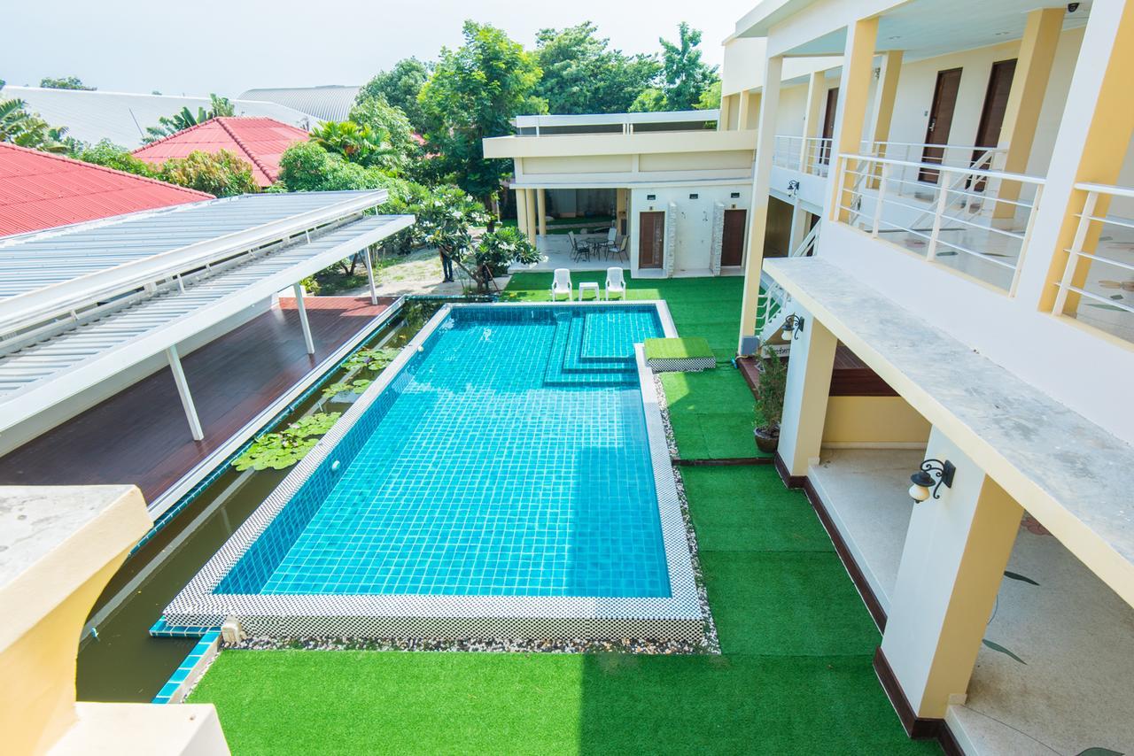 Baan Talay Cream