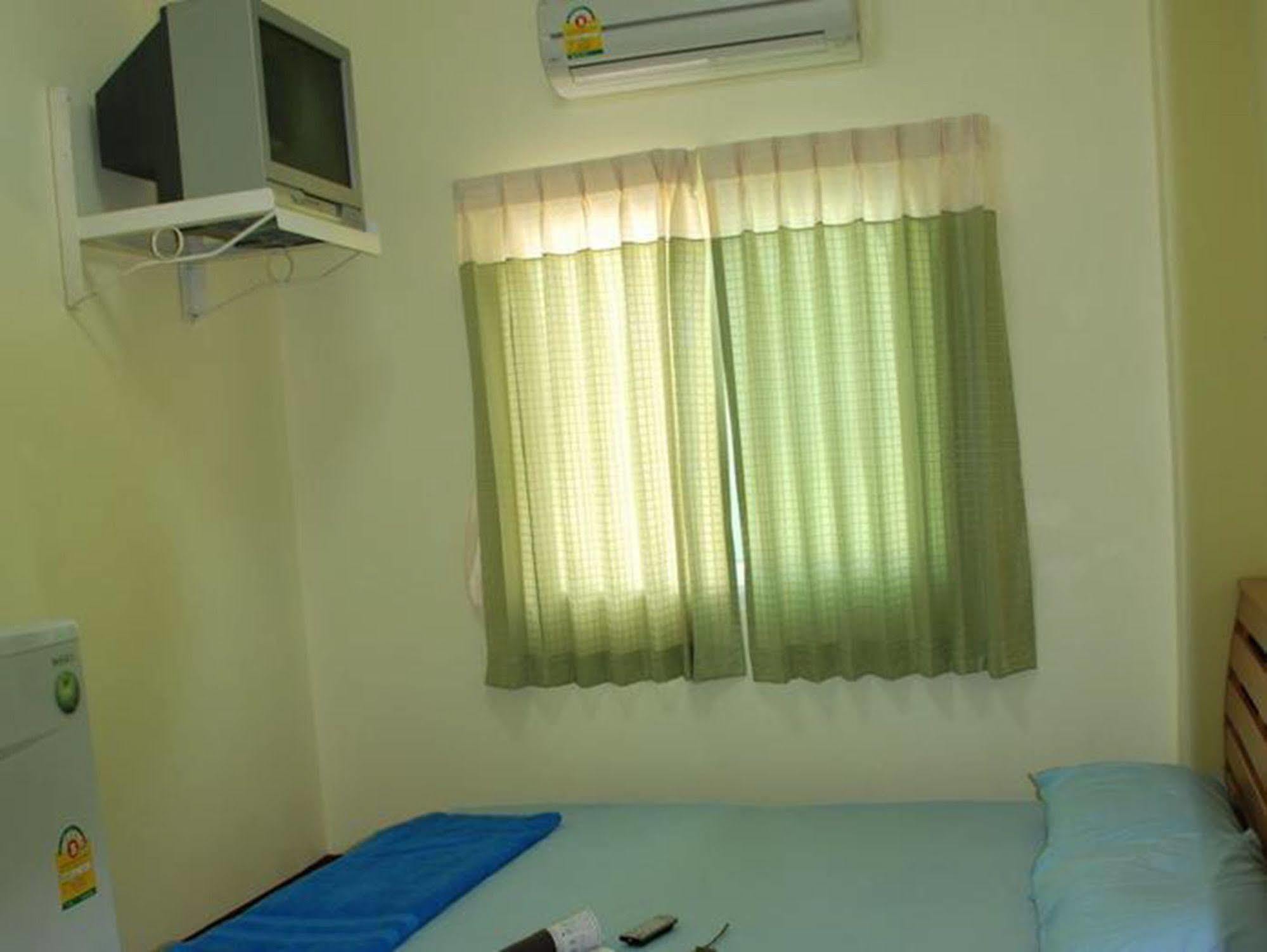 Puangpayom Hotel