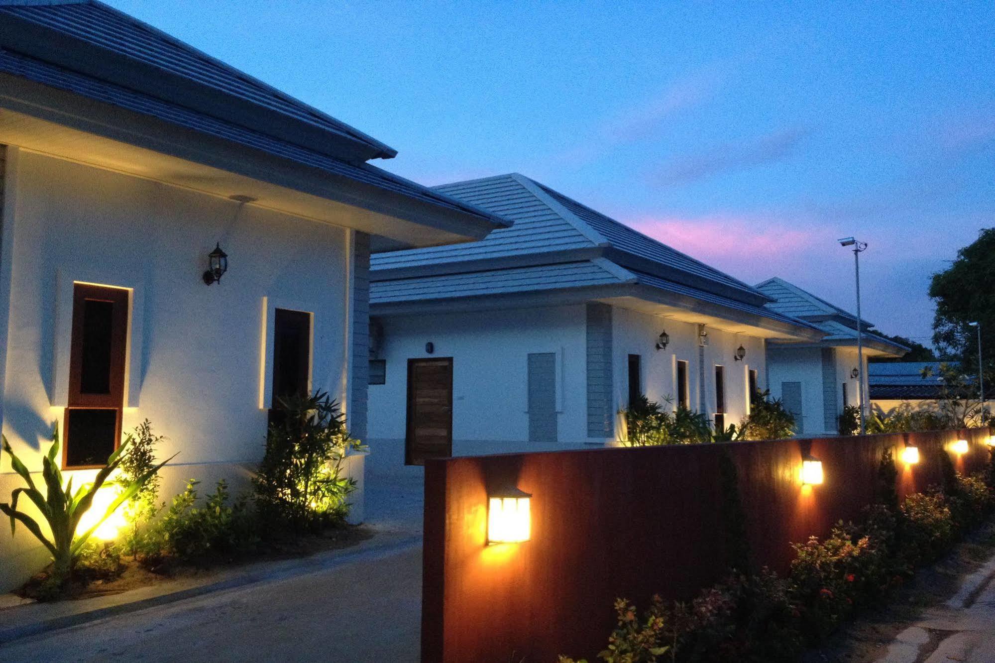 Hotel The Sixnature Bangsaen 2*