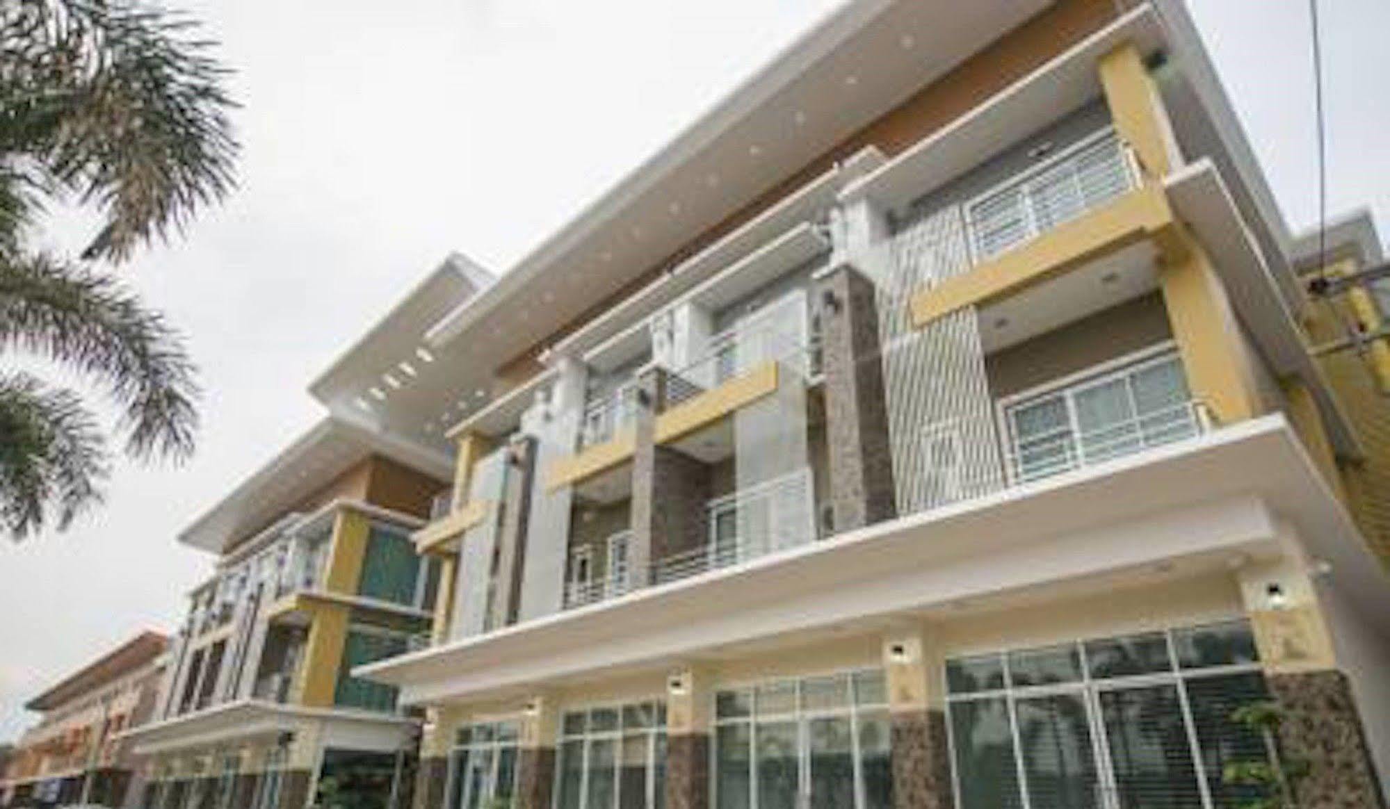 Cupid Hotel 3*