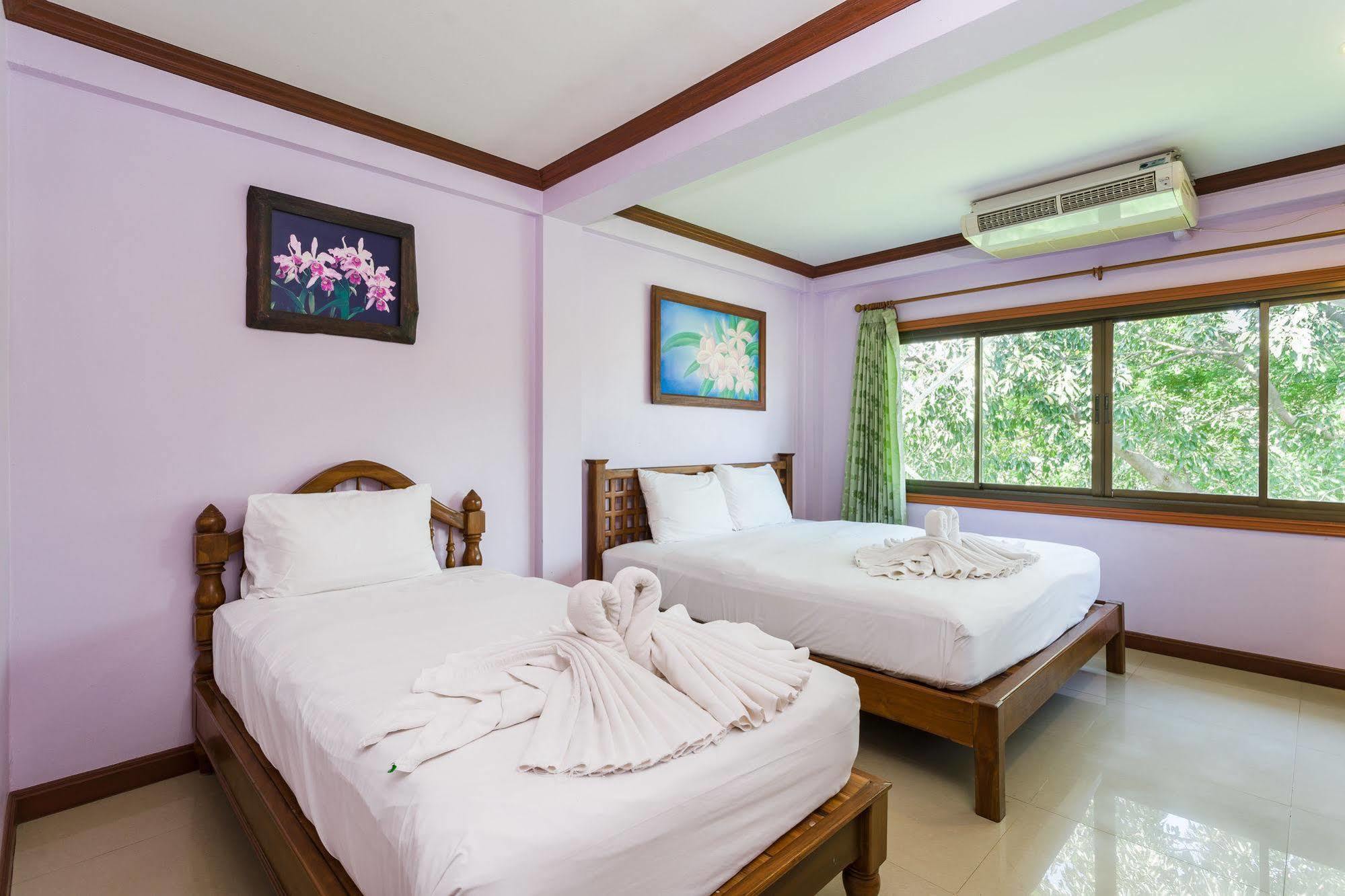 Avalon Hotel 2*