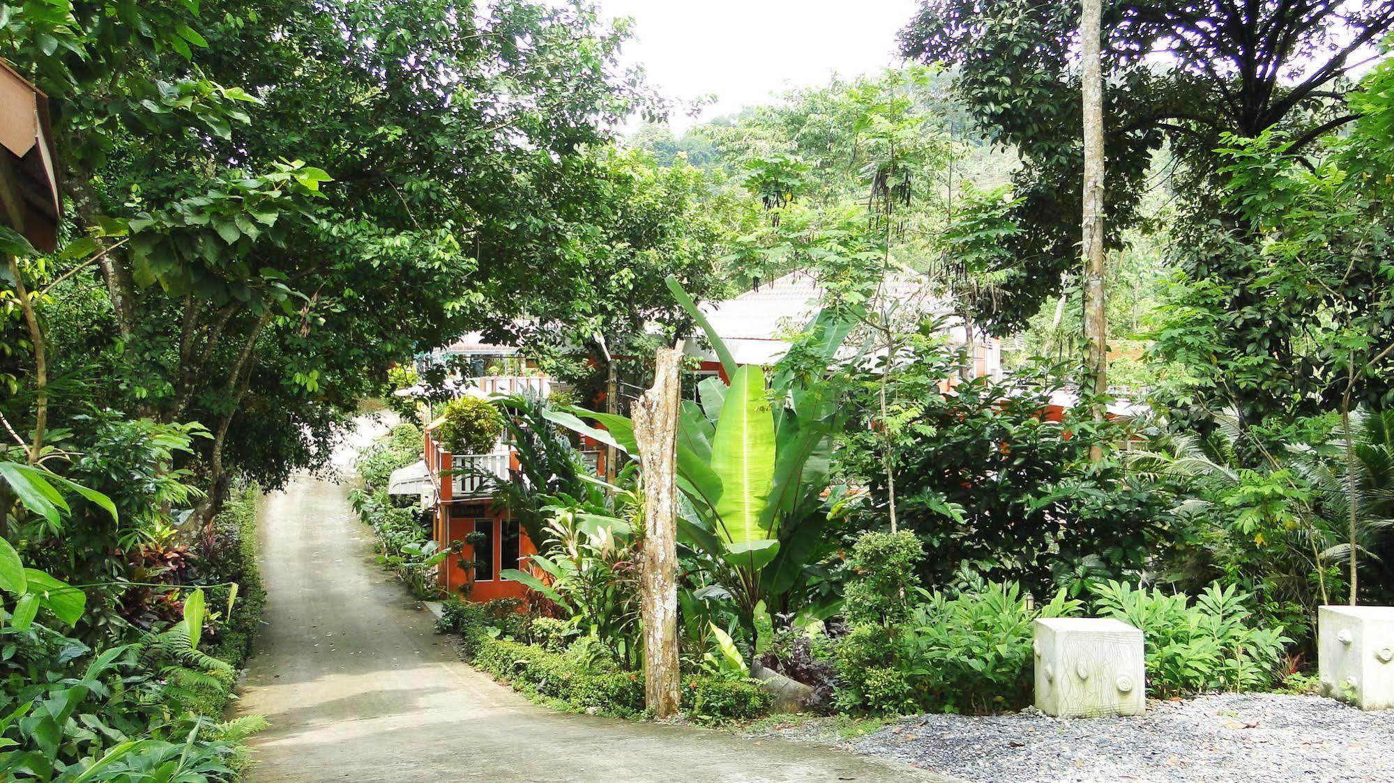 Baansuan Chongkao Resort 2*