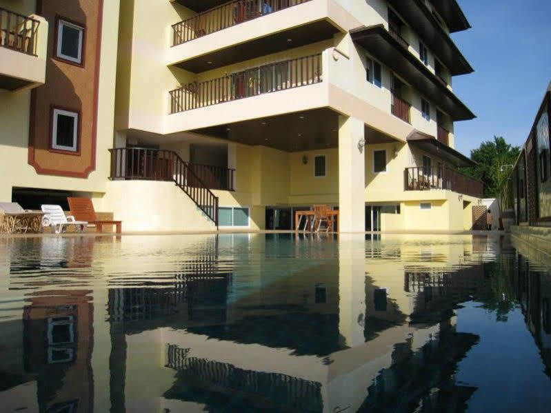 Jomtien Beach Residence Hotel 3*