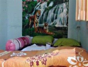 Pandia House Guest house *
