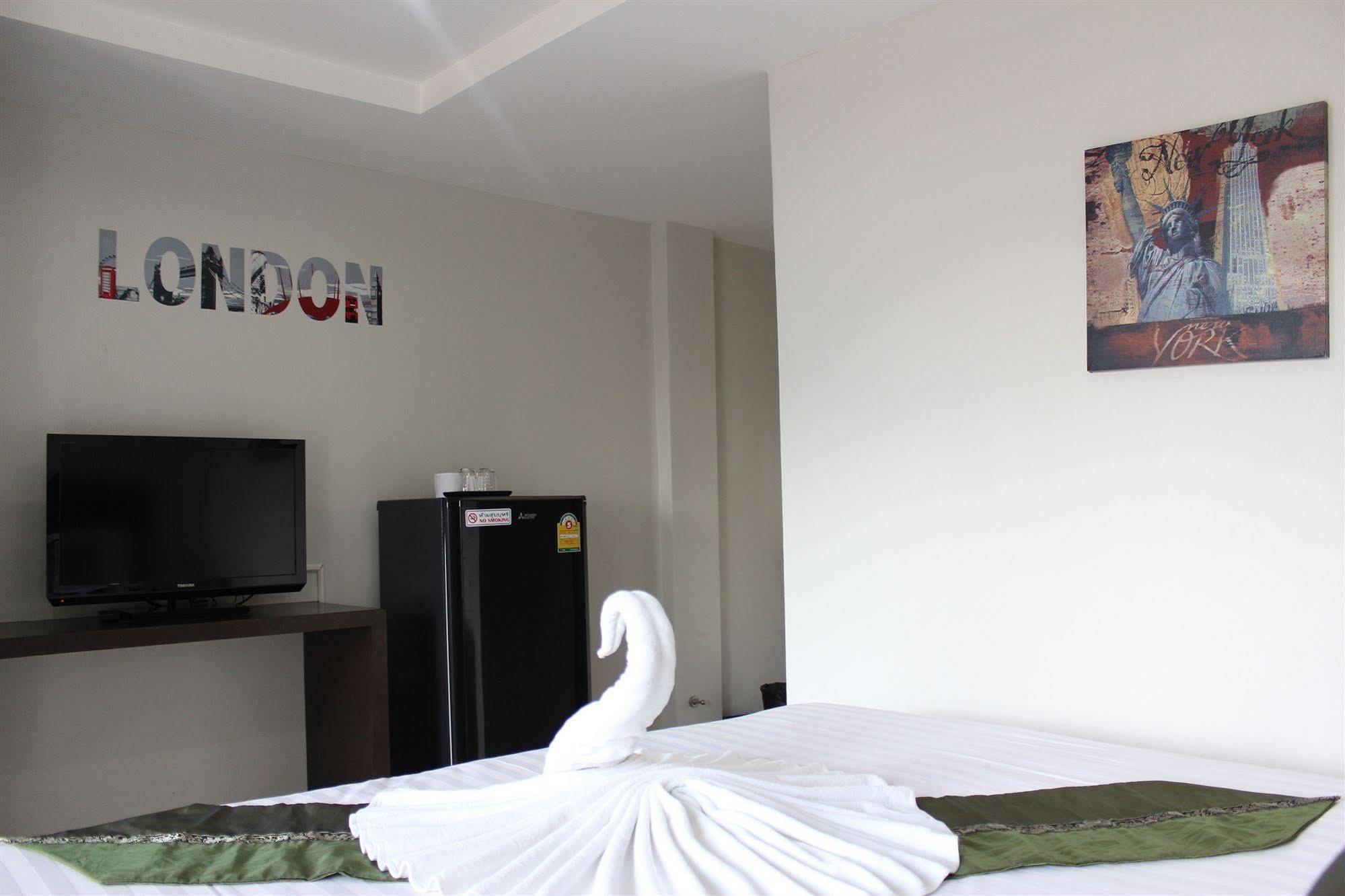 Nnj House Hotel Patong