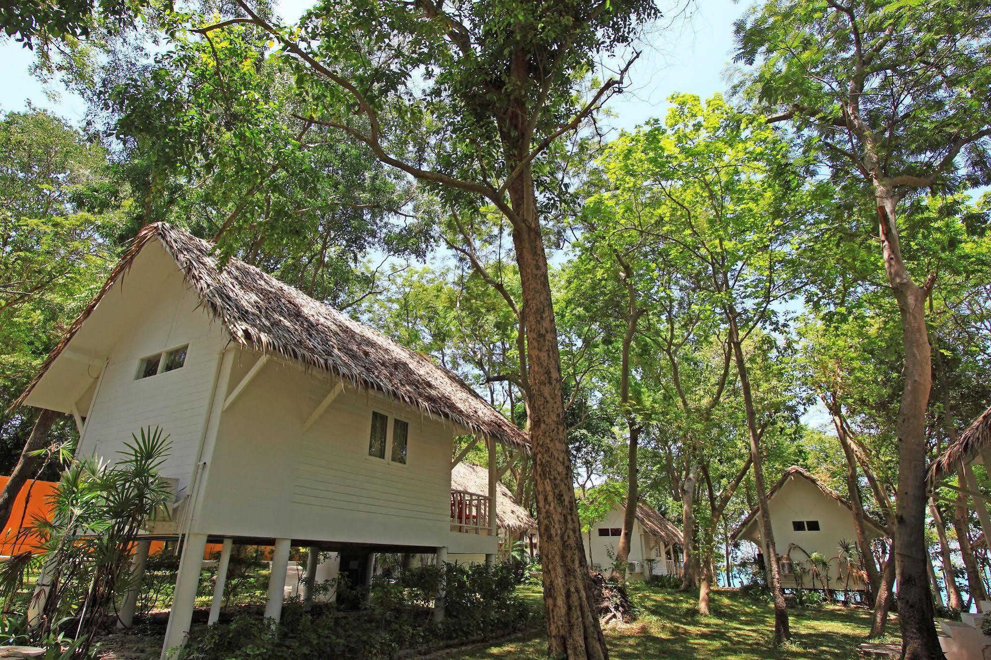 Baan Supparod Resort