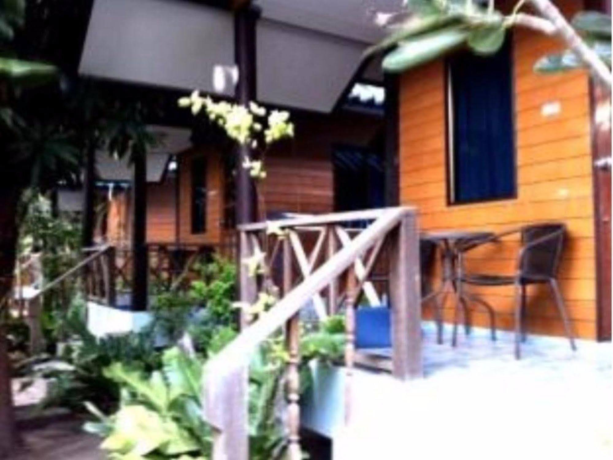 Tarn Tawan Hotel Koh Samet