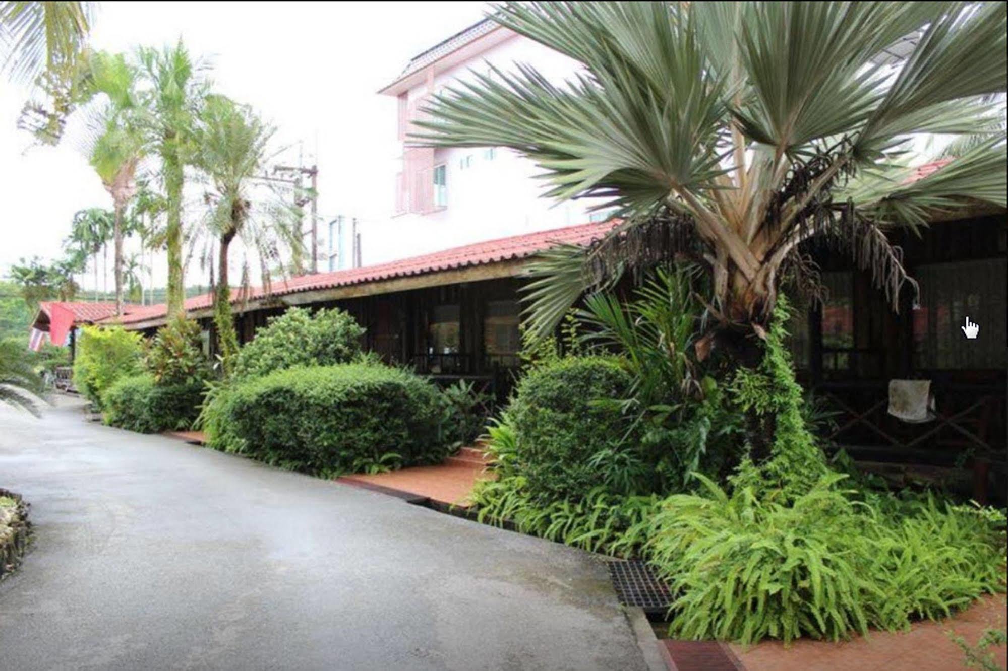 Hotel Laoya Inland Trat