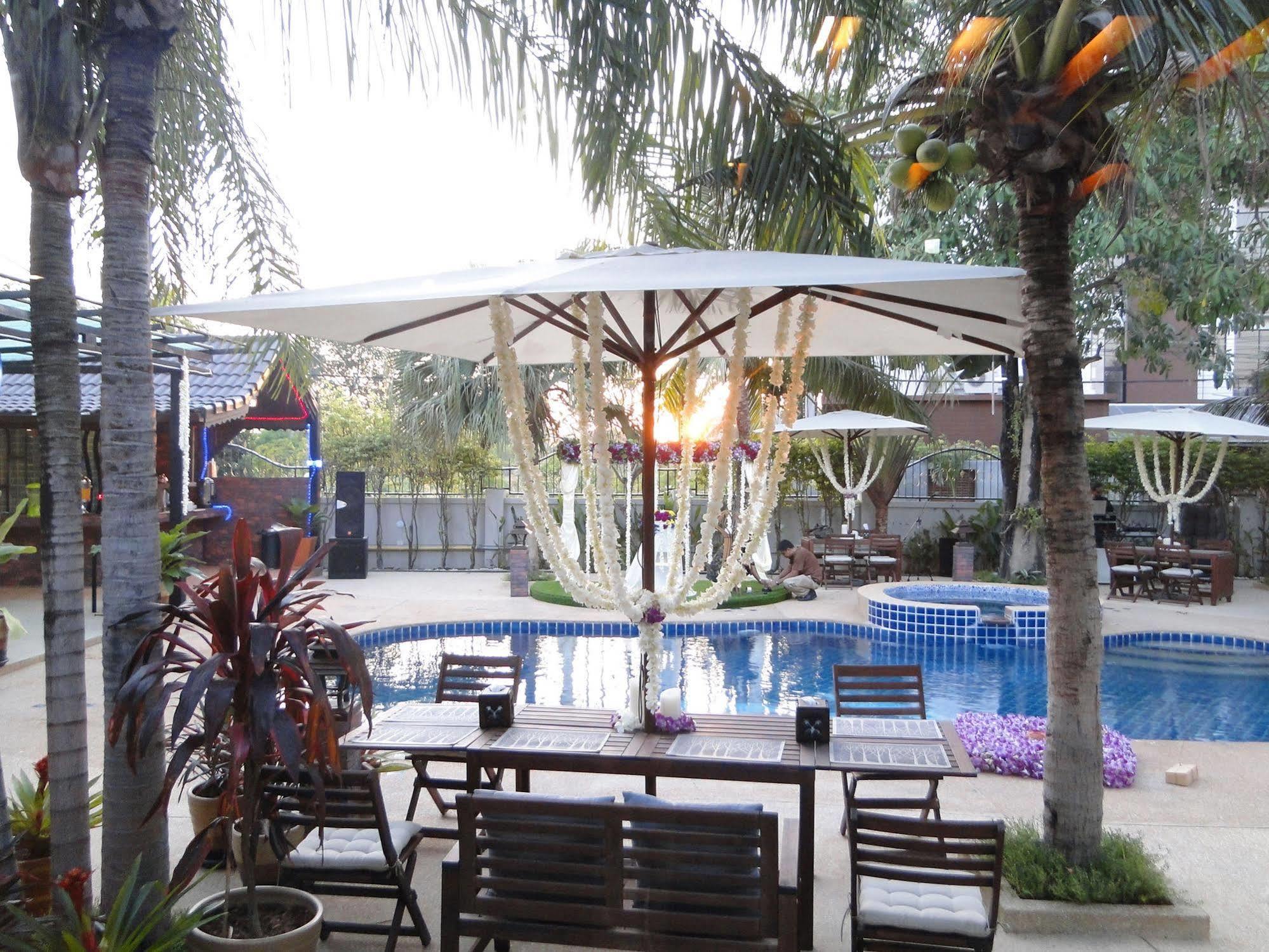 Vantage Health Aparthotel 3*