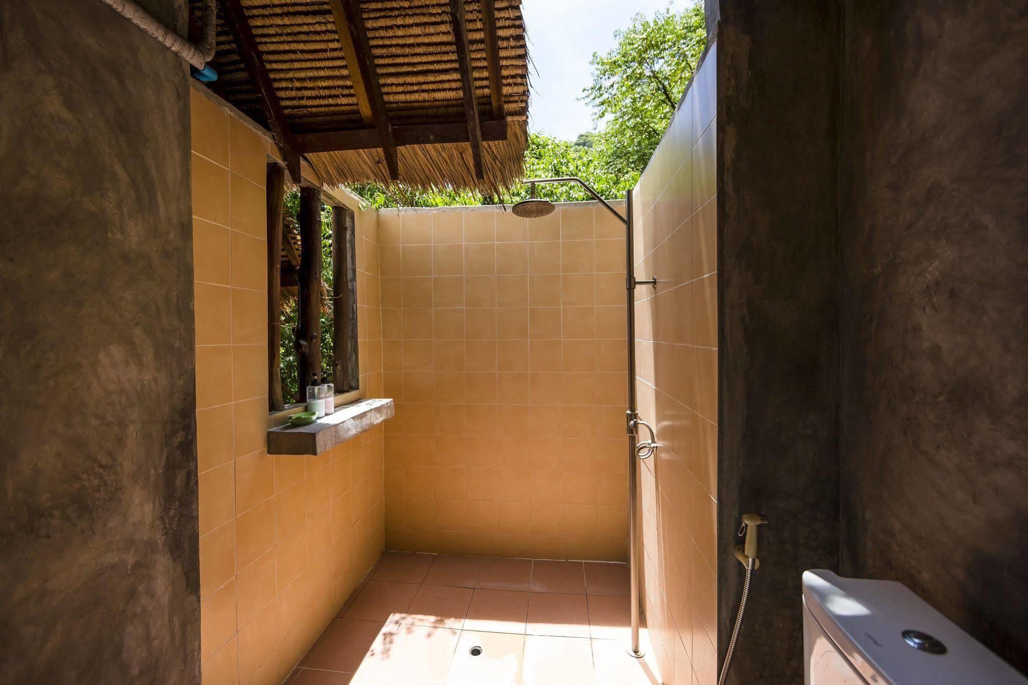Baan Talay Koh Tao Aow Leuk
