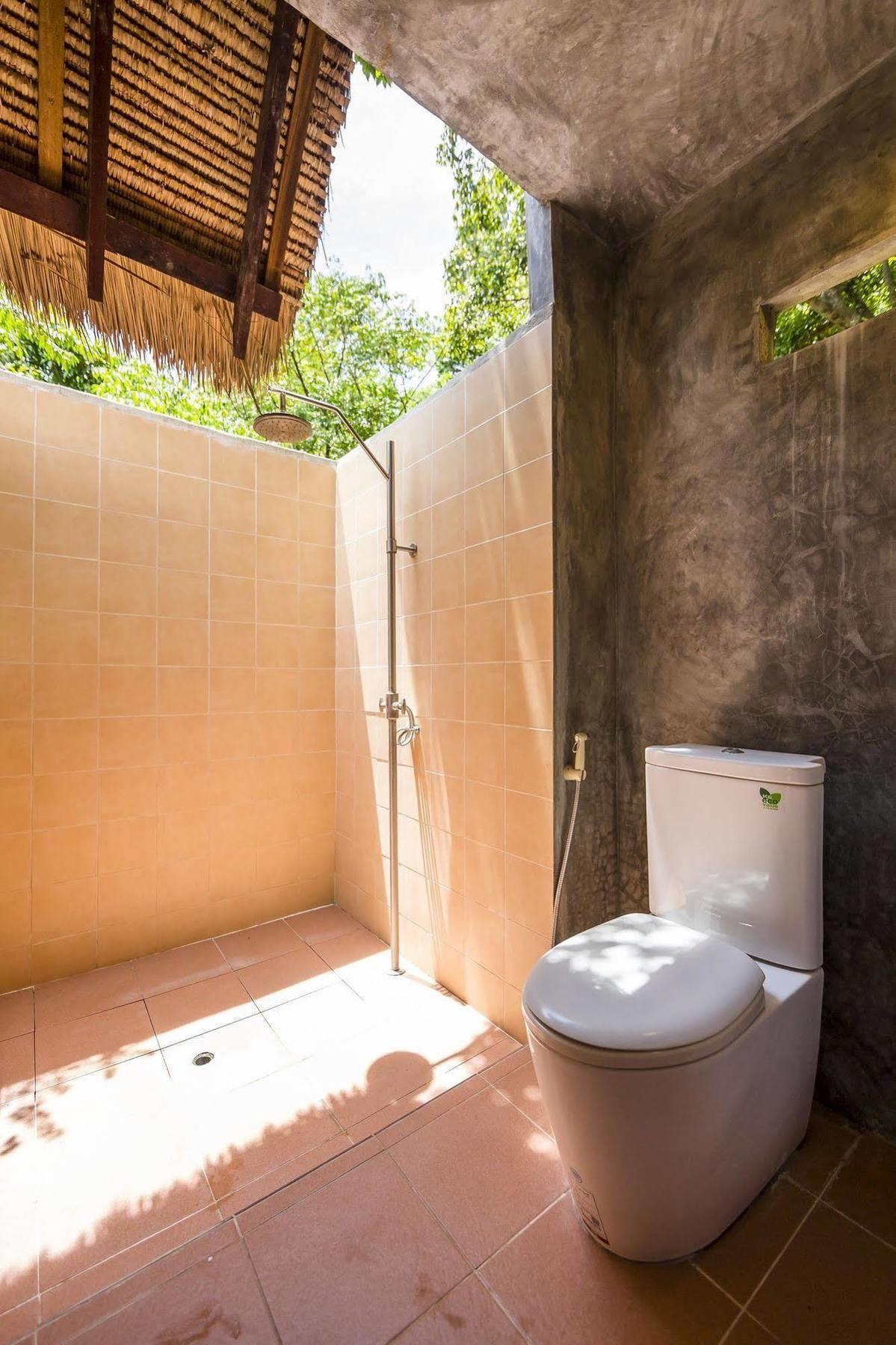 Baan Talay Koh Tao Hotel