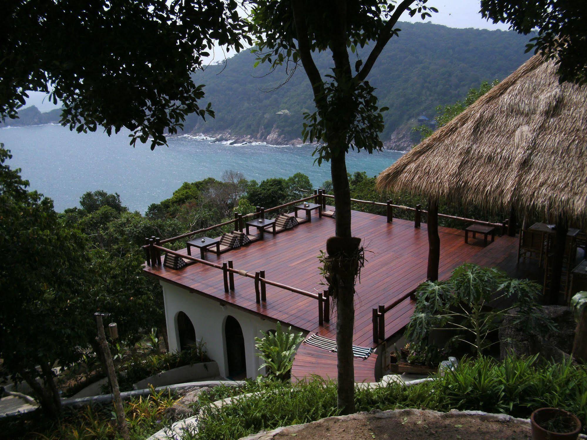 Hotel Baan Talay Koh Tao 3*