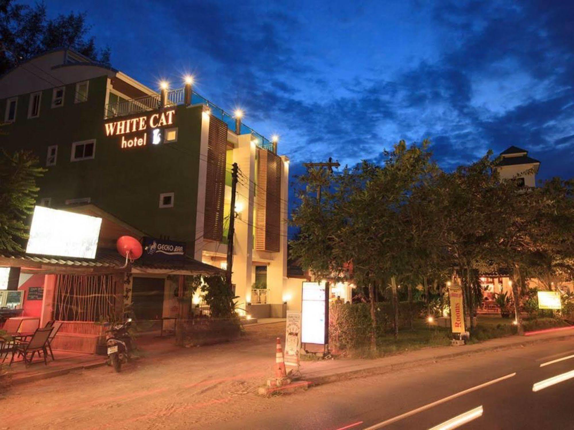 White Cat Hotel Khao Lak