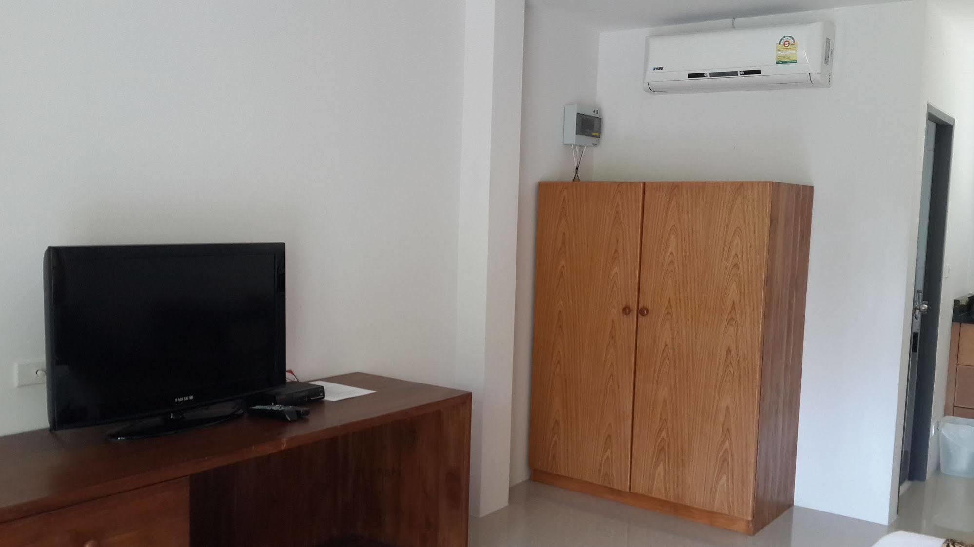 Aemjai Hotel Taling Ngam (Koh Samui)