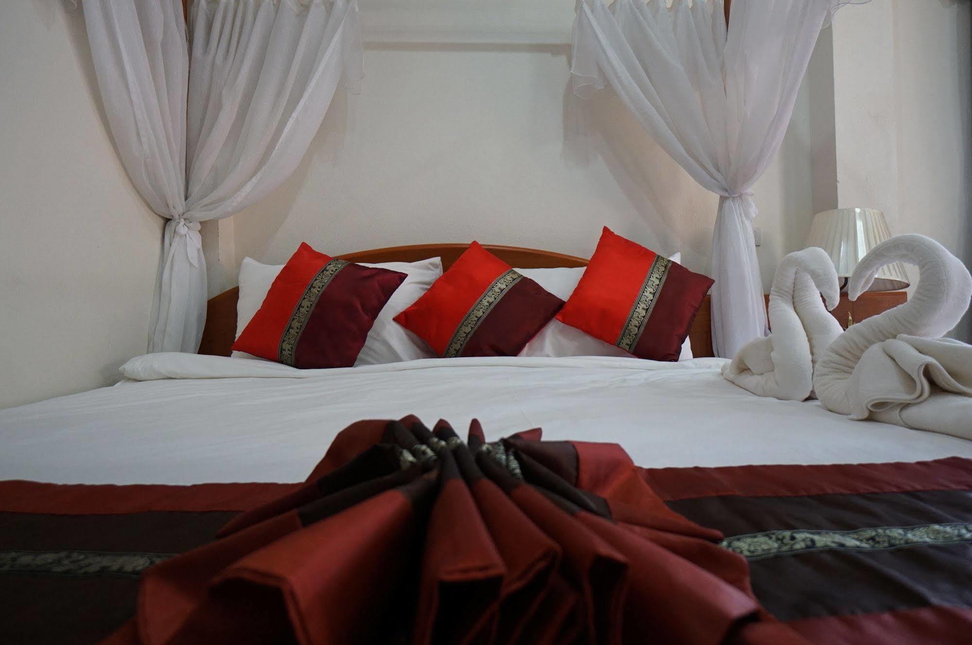 Guest house Phuoobfa 2*