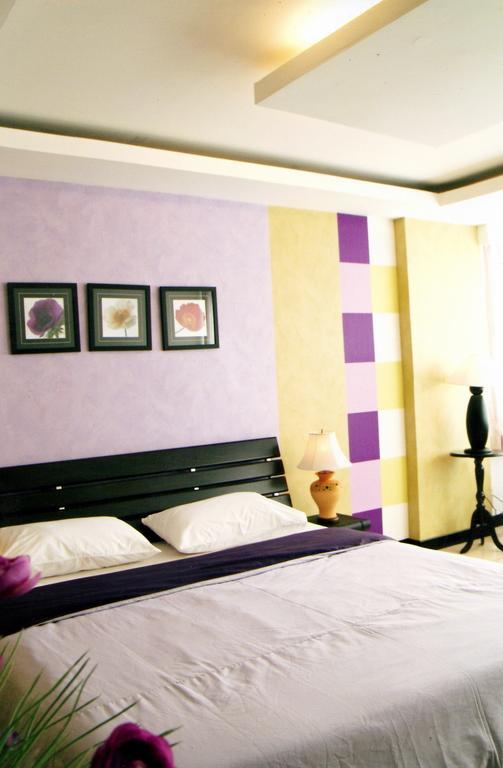 Charlie House 2*