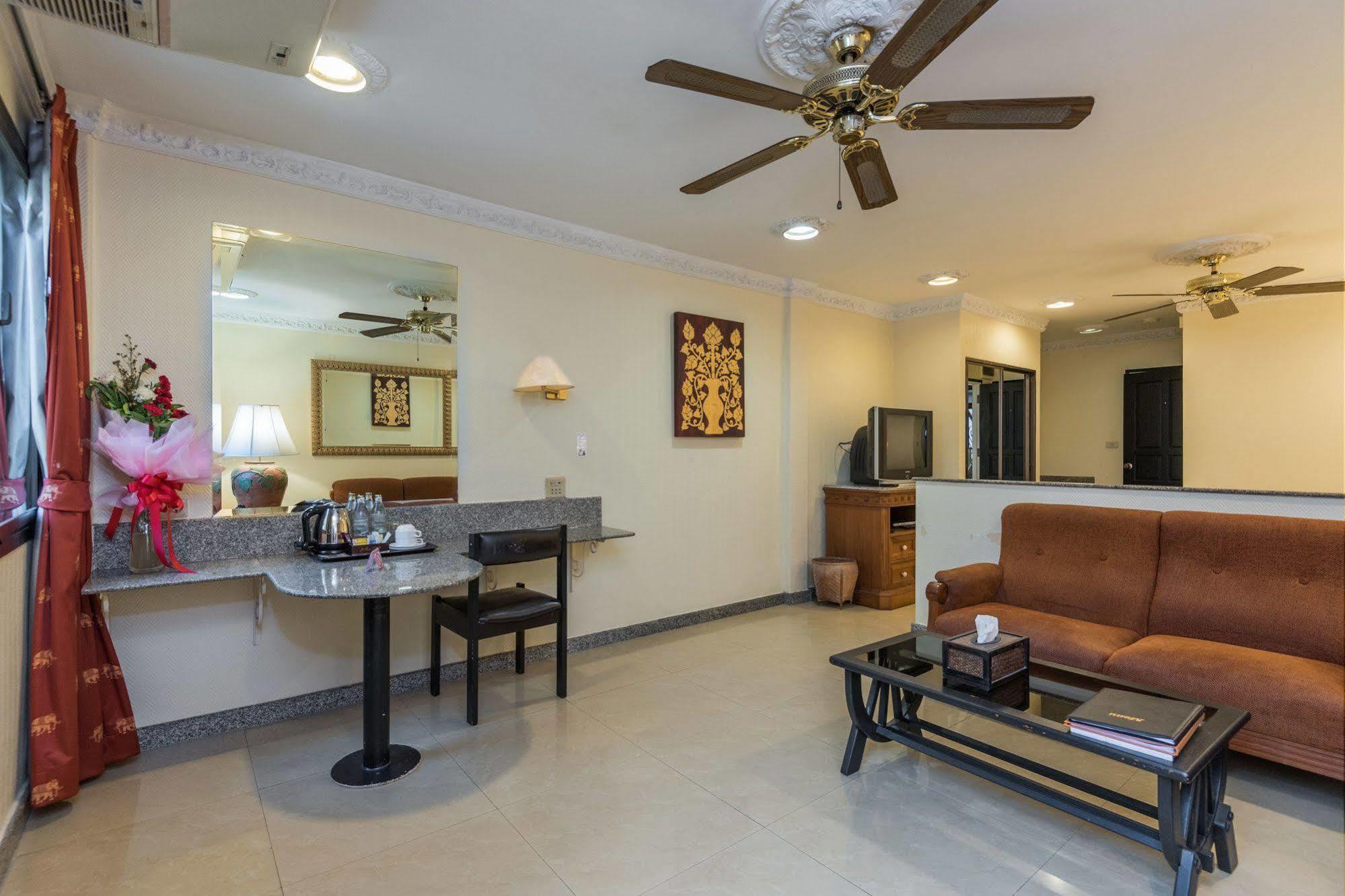 The Ambiance Hotel 3*