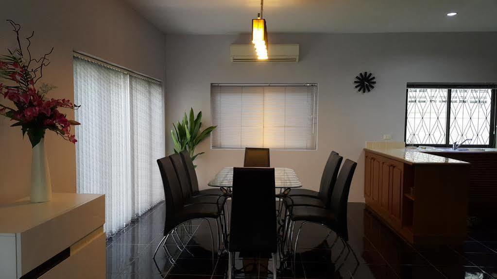 Sea View Apartment *
