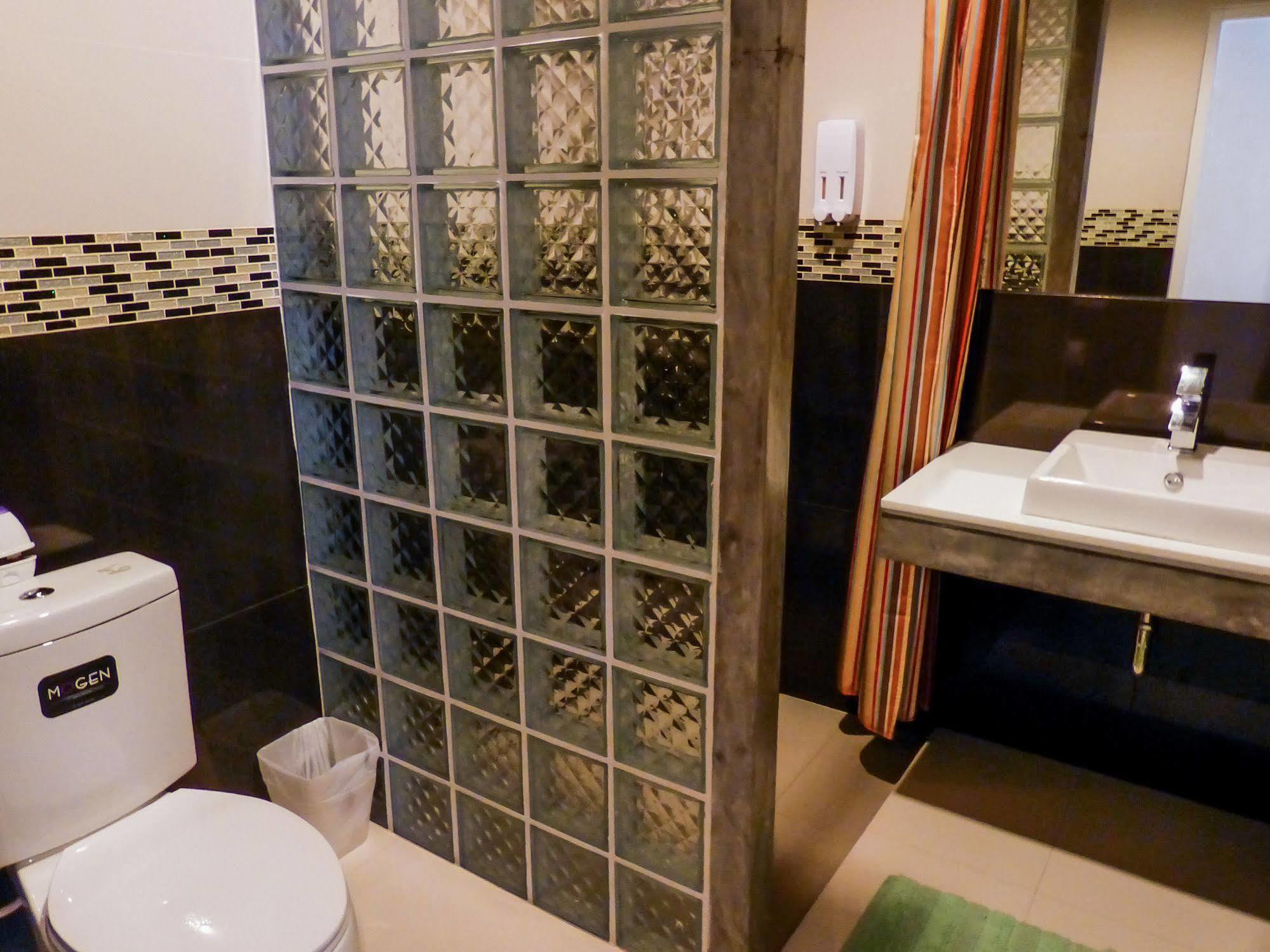 Kithhome Guest house 2*