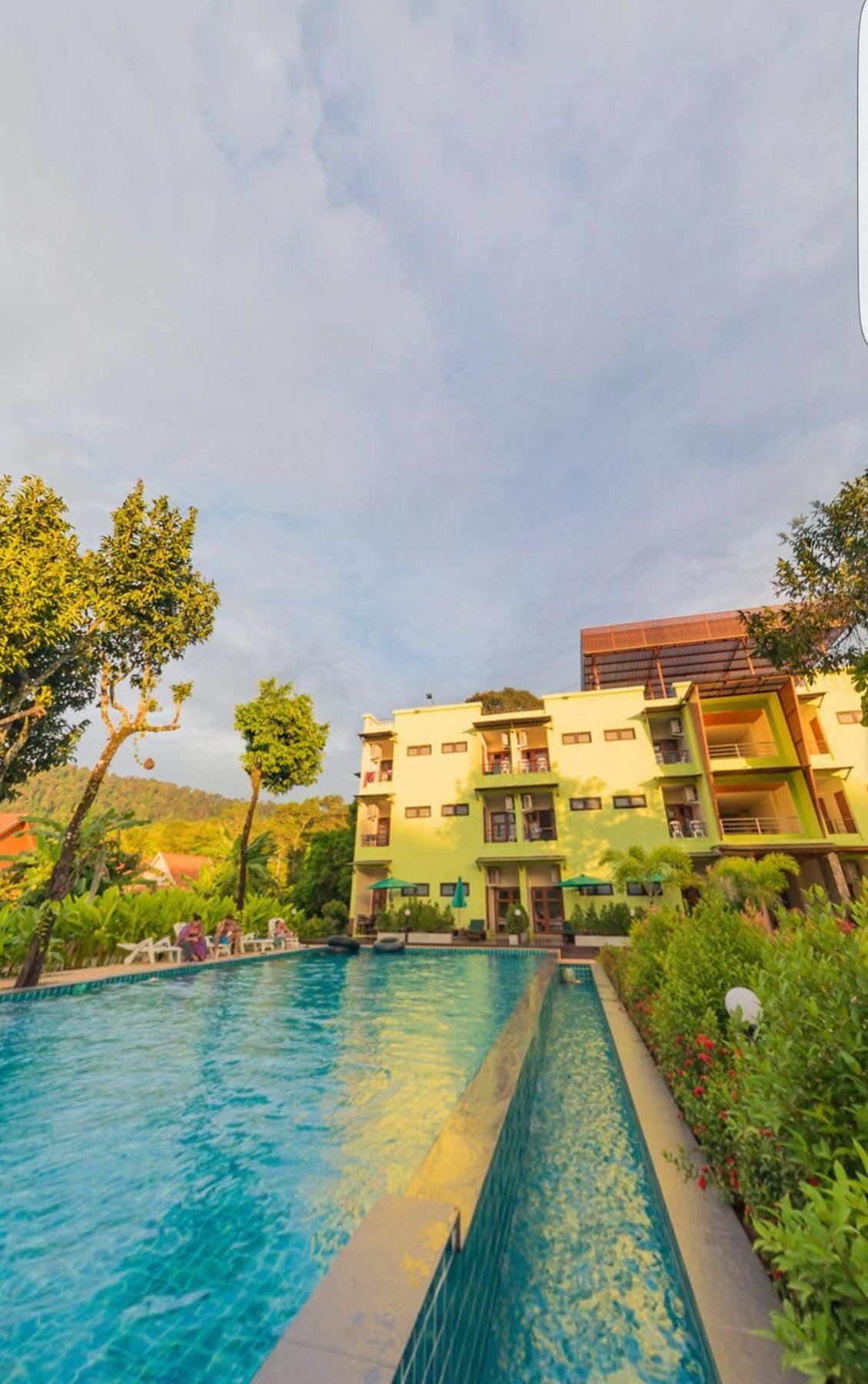 Resort Morakot Lanta 3*