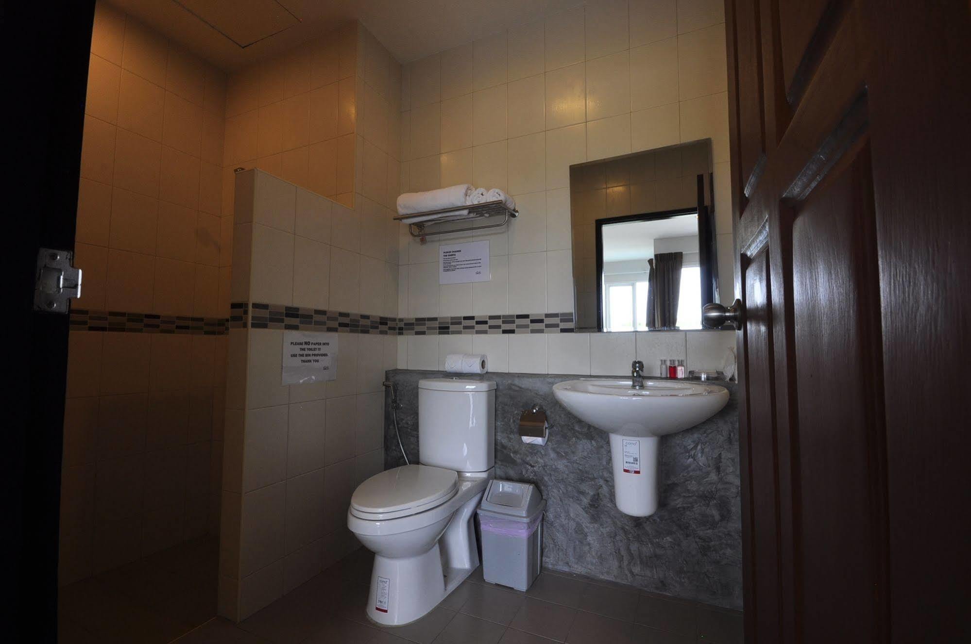 The Bedroom Hostel Kata Beach (Phuket)