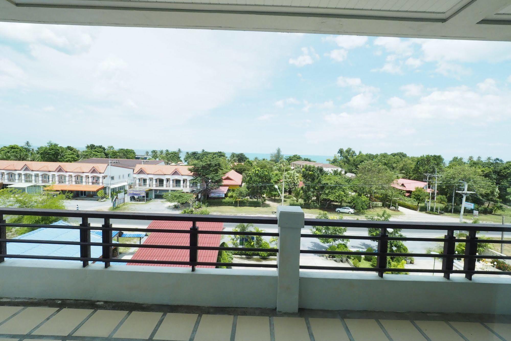 Sea Mountain 3* Khanom