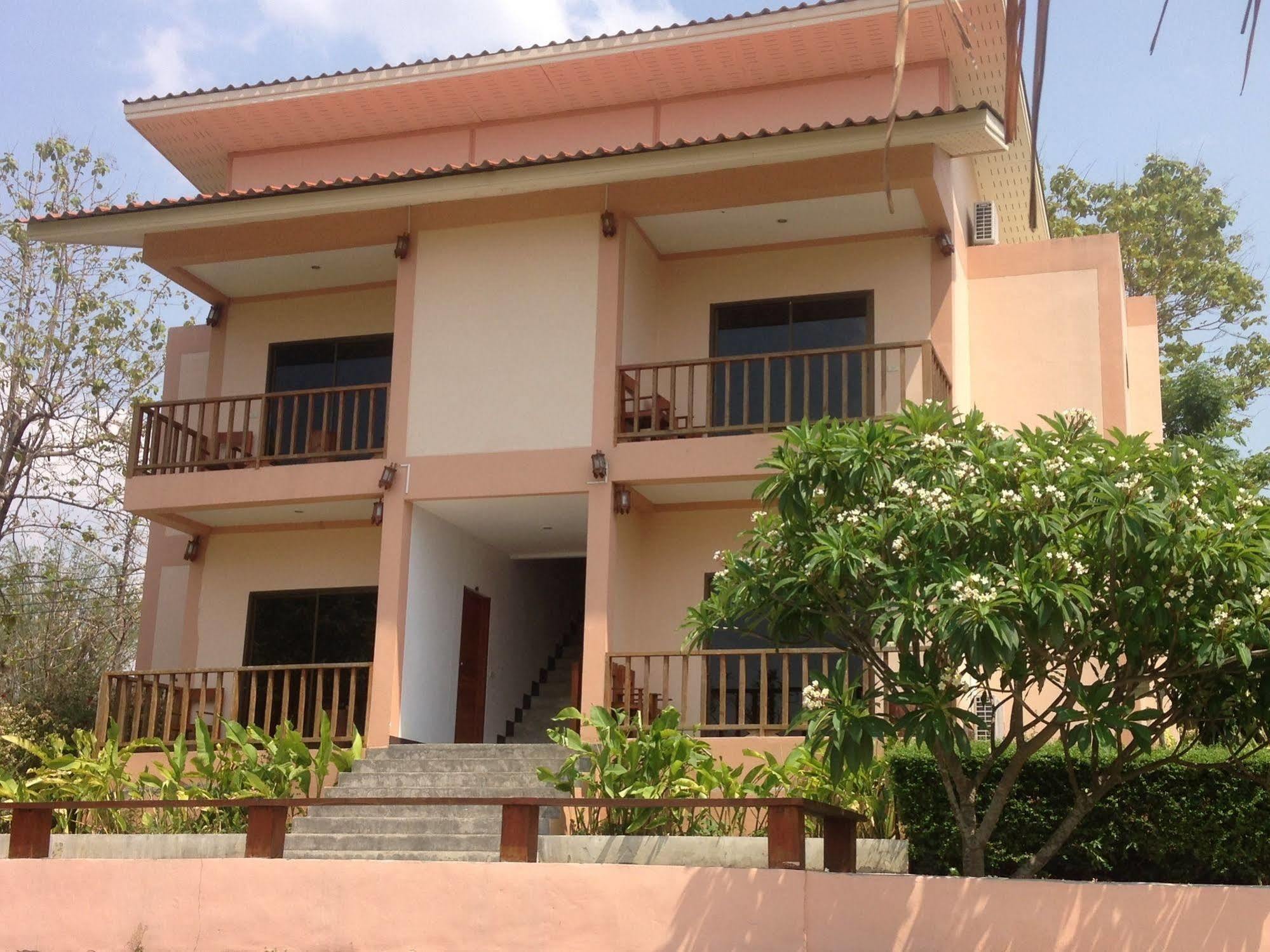 Erawan Inn Pai