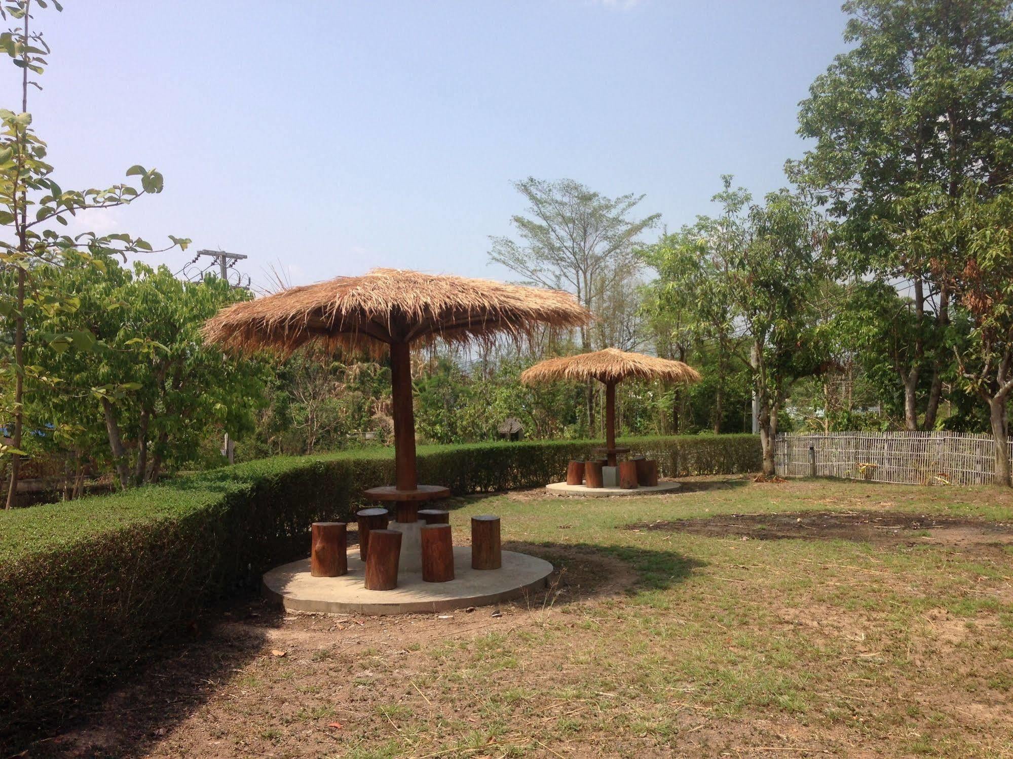 Inn Erawan 2*