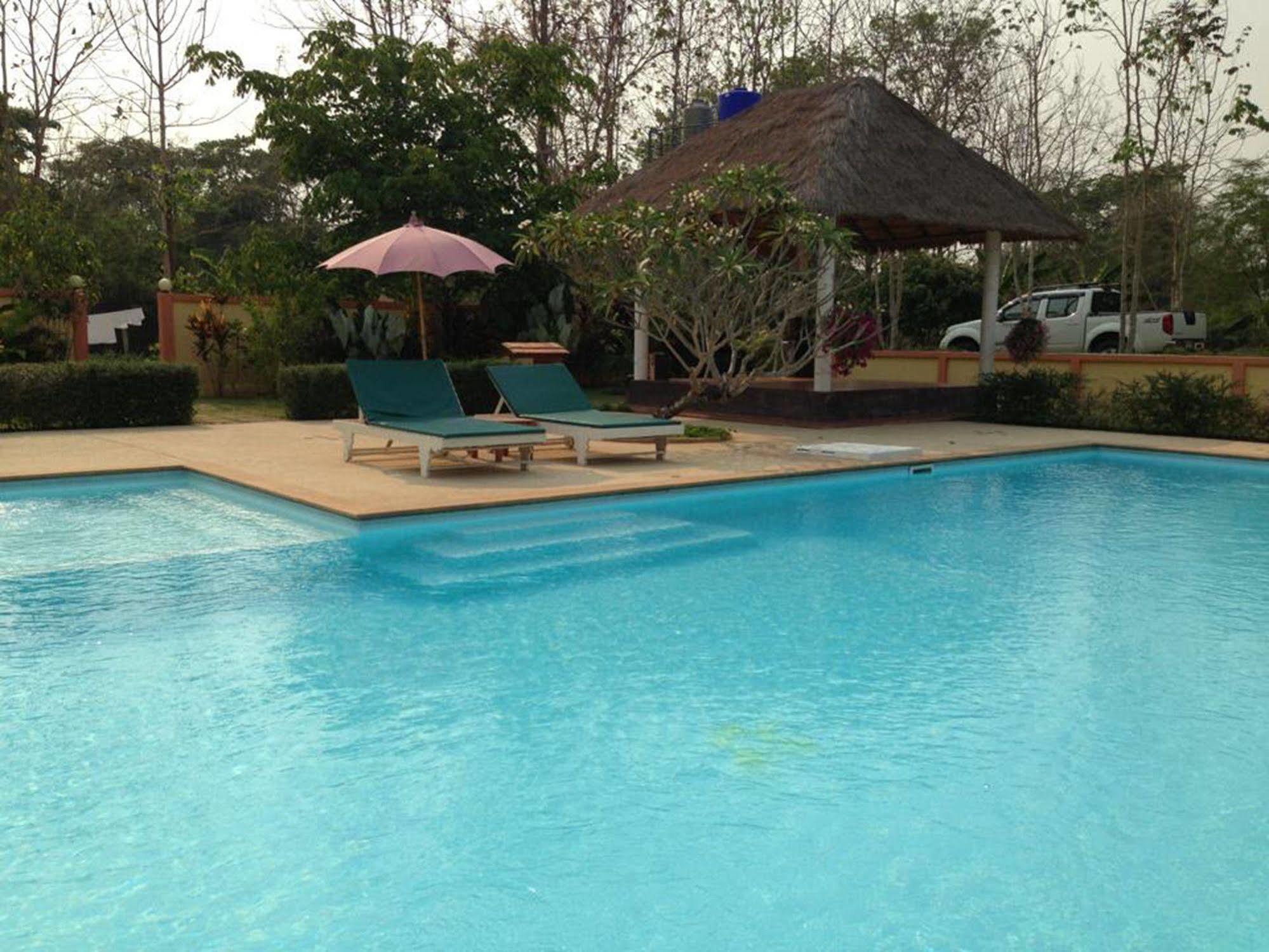 Noble House Garden Resort 2*