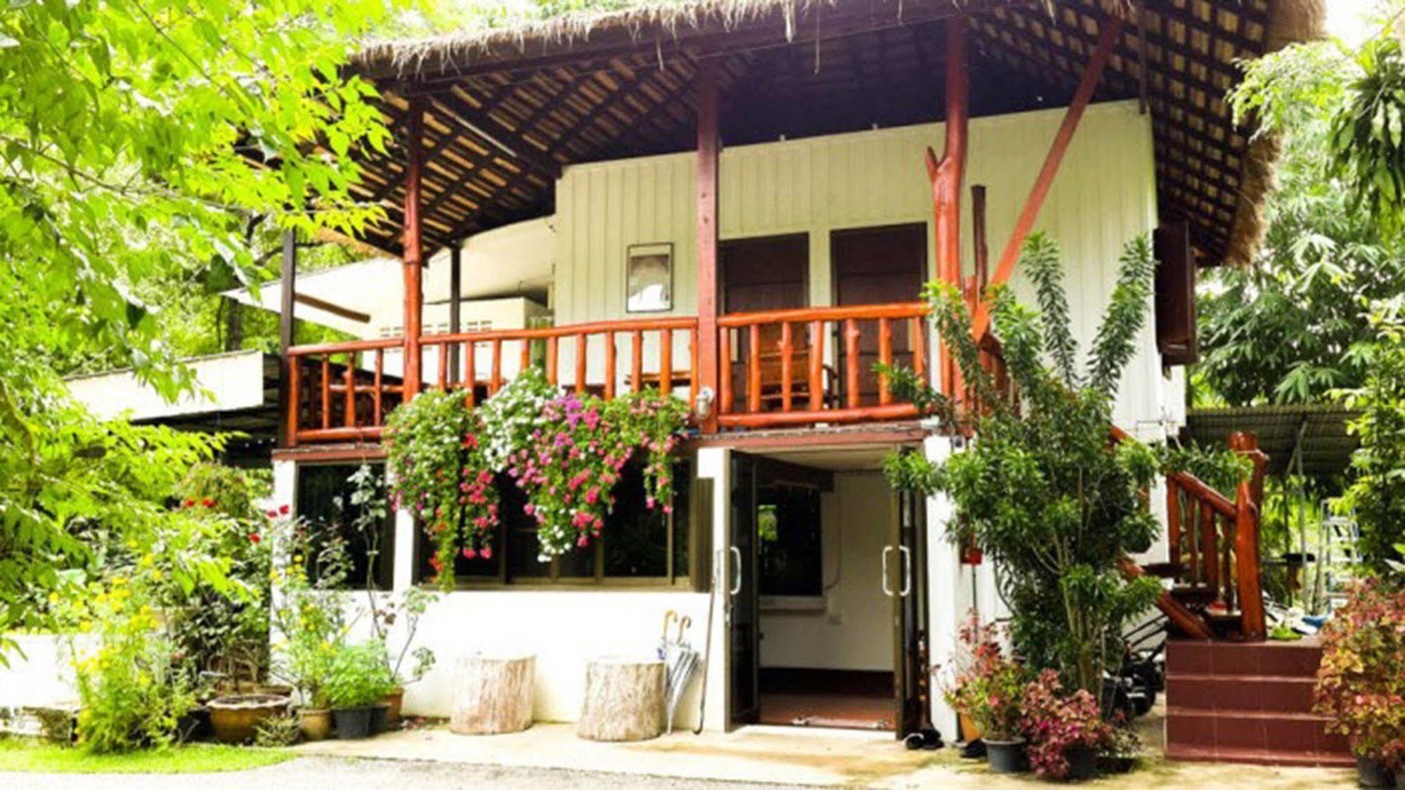 Noble House Garden Resort 2*