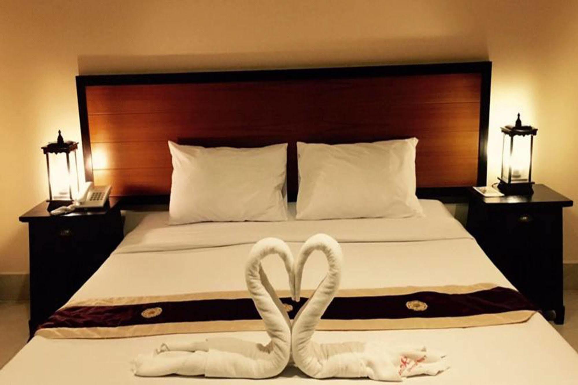 Lanna Hotel 3*