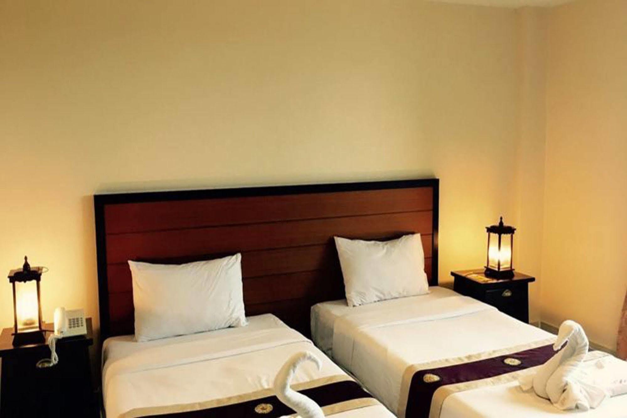 Hotel Lanna Rayong