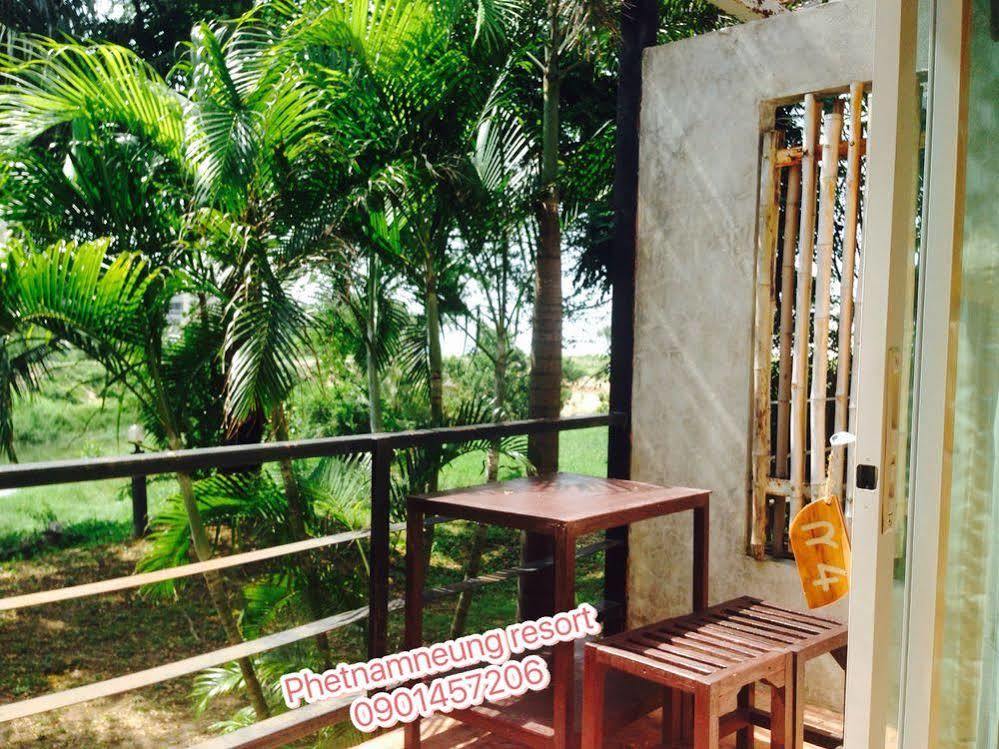 Resort Phetnamneung Cha-Am