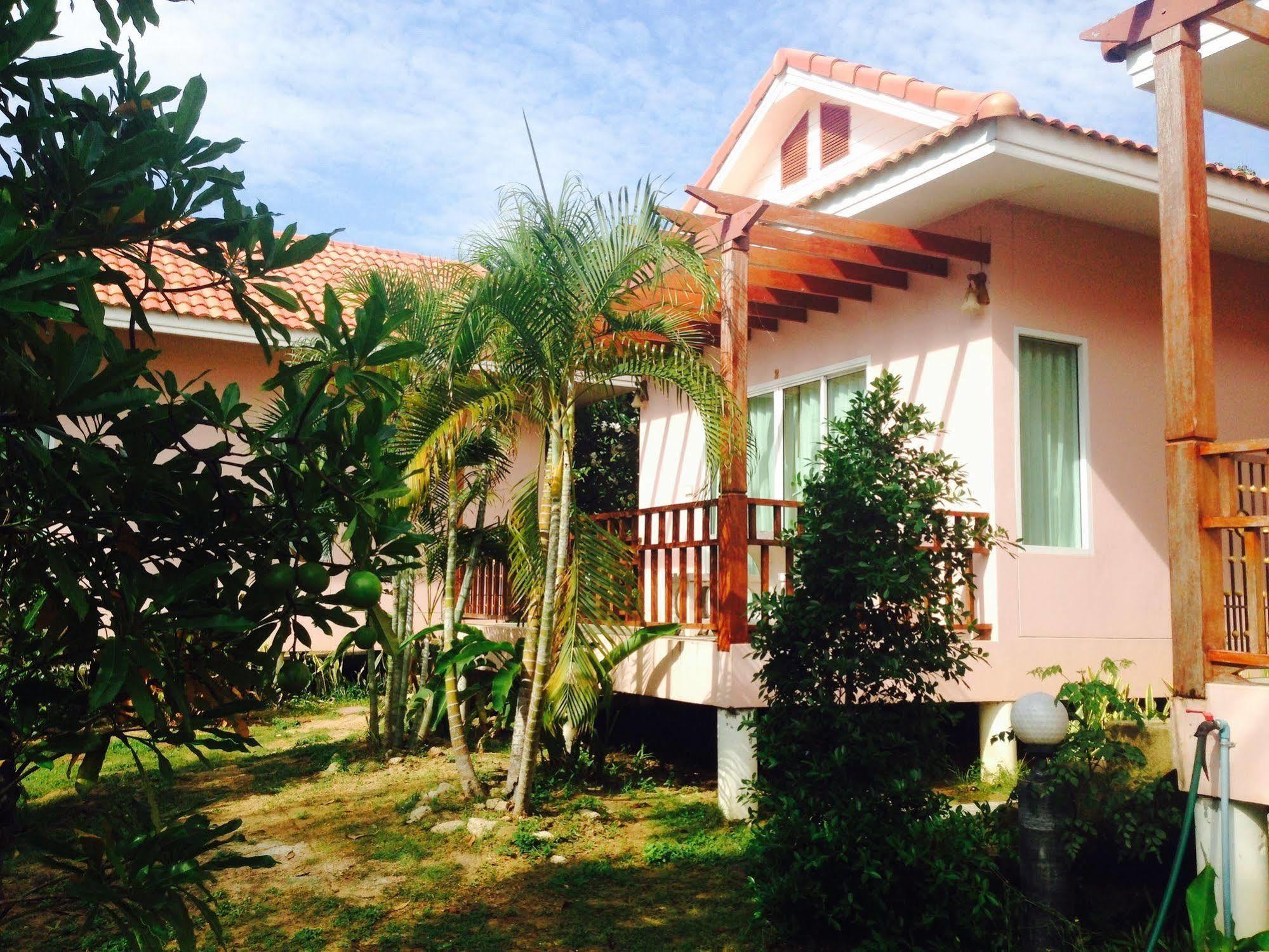 Resort Phetnamneung Cha-Am