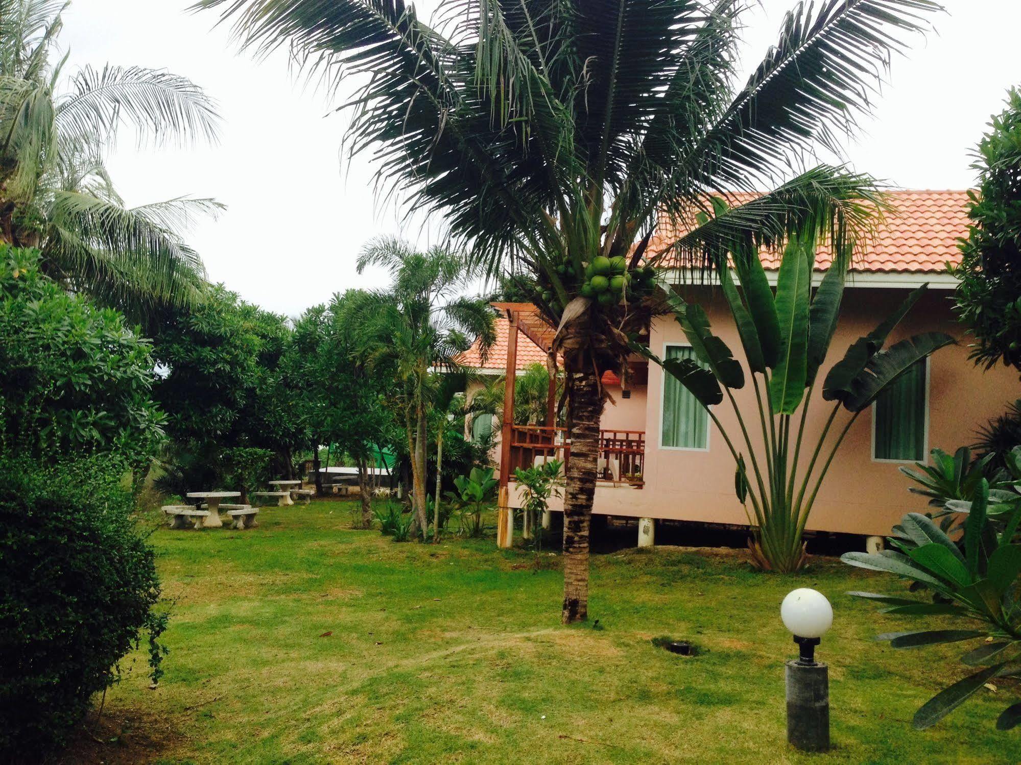 Phetnamneung Resort Cha-Am