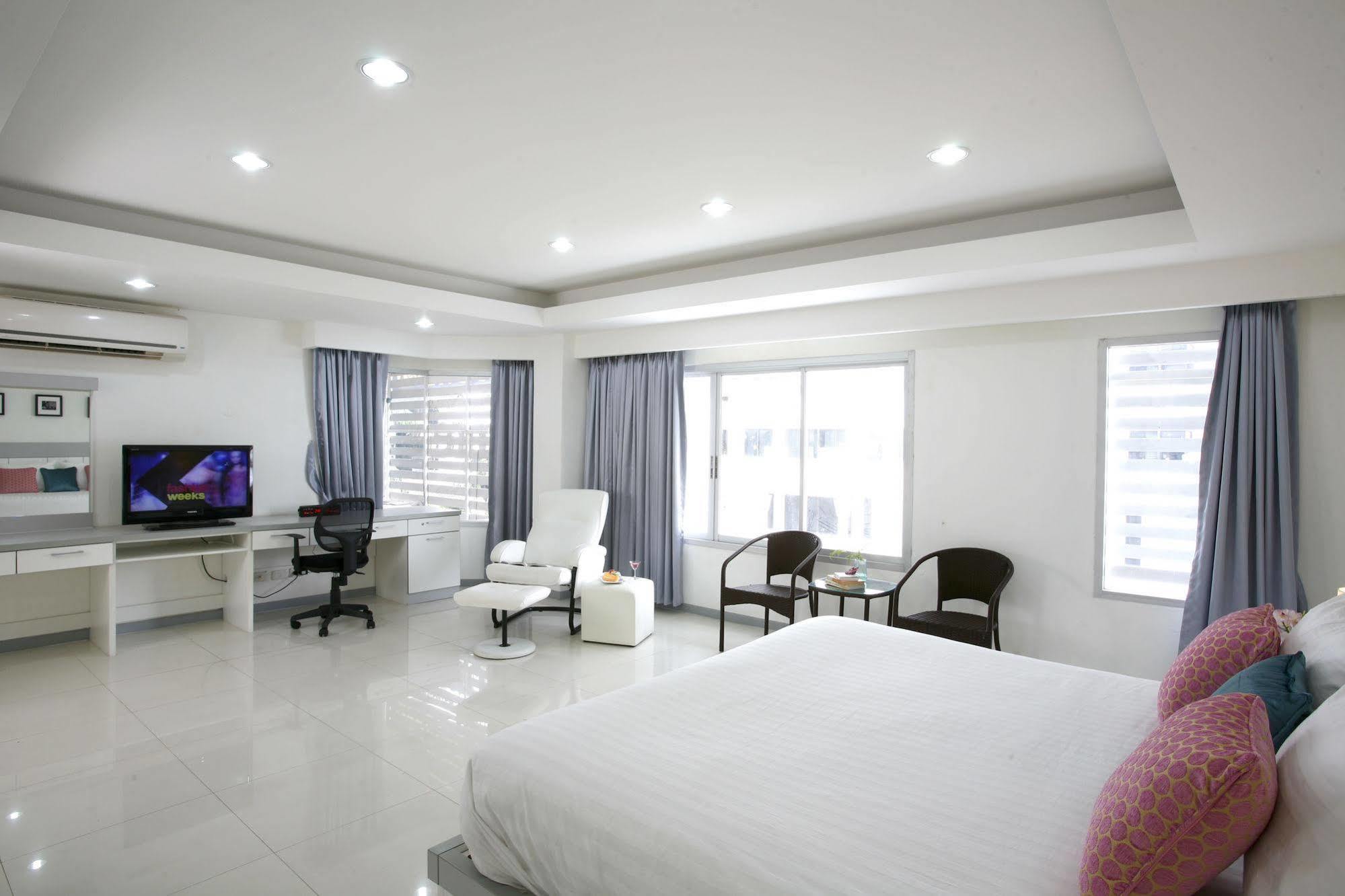 The Grand Suree Apartment *