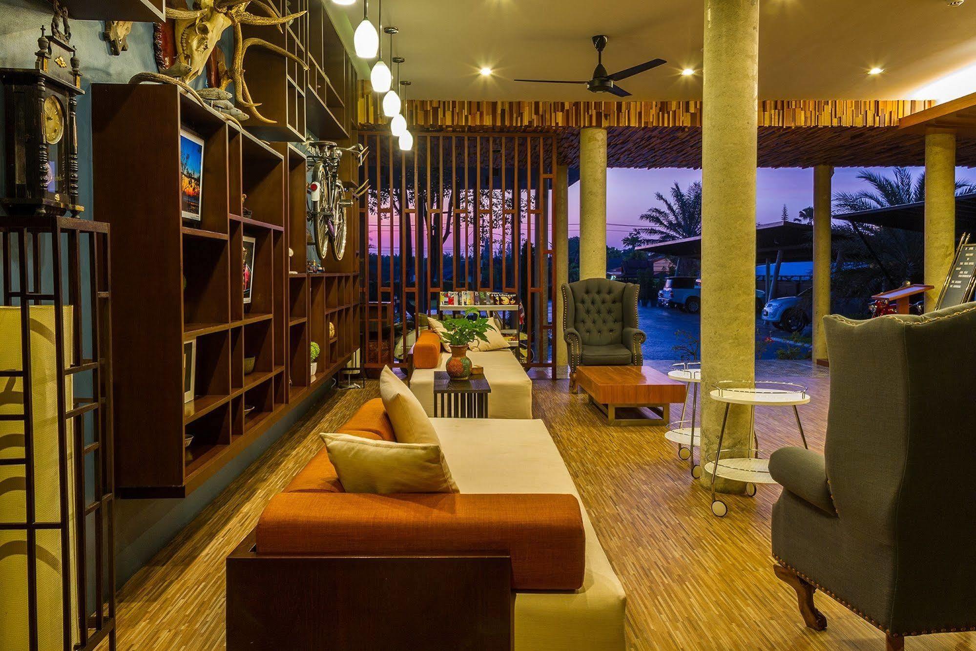 The Tama Hotel- Sha