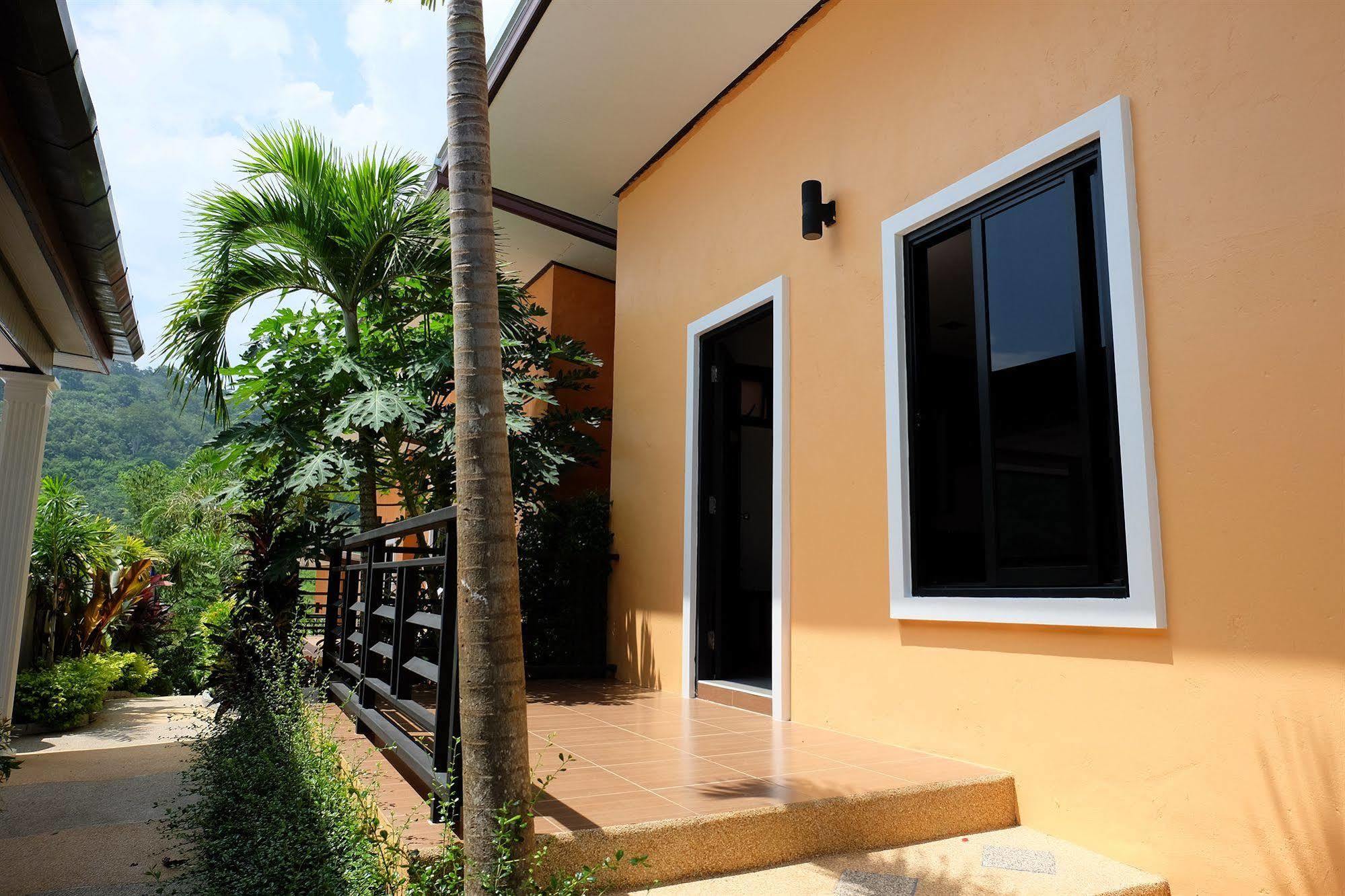 Naiharn Retreat Resort Nai Harn