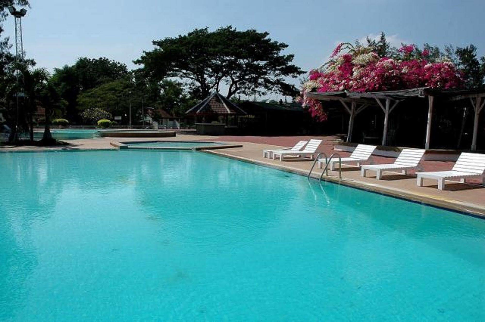 Eurasia Lagoon Hotel Cha-Am