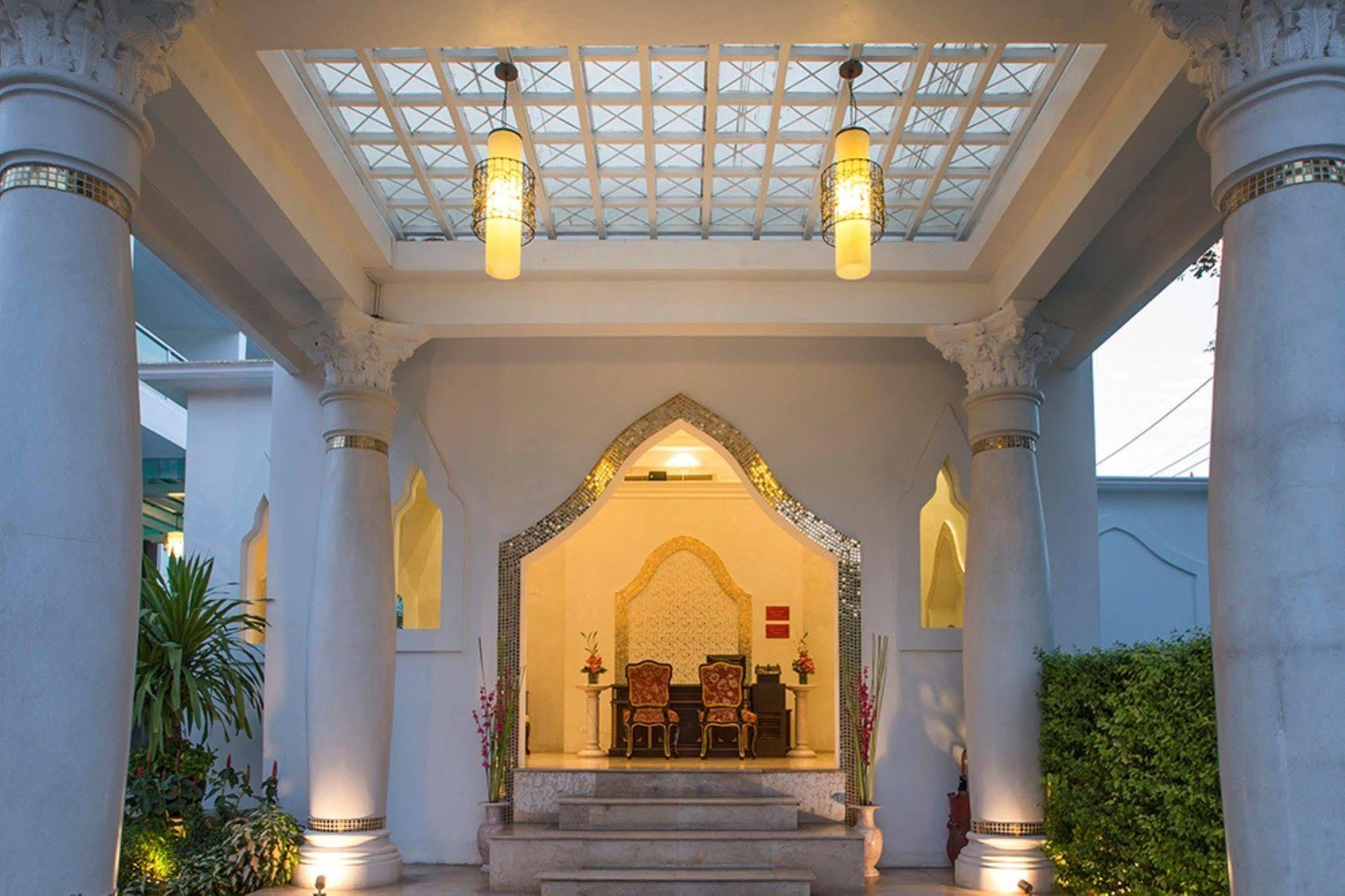 Chanalai Romantica - Adults Only, 4* Kata Beach (Phuket)