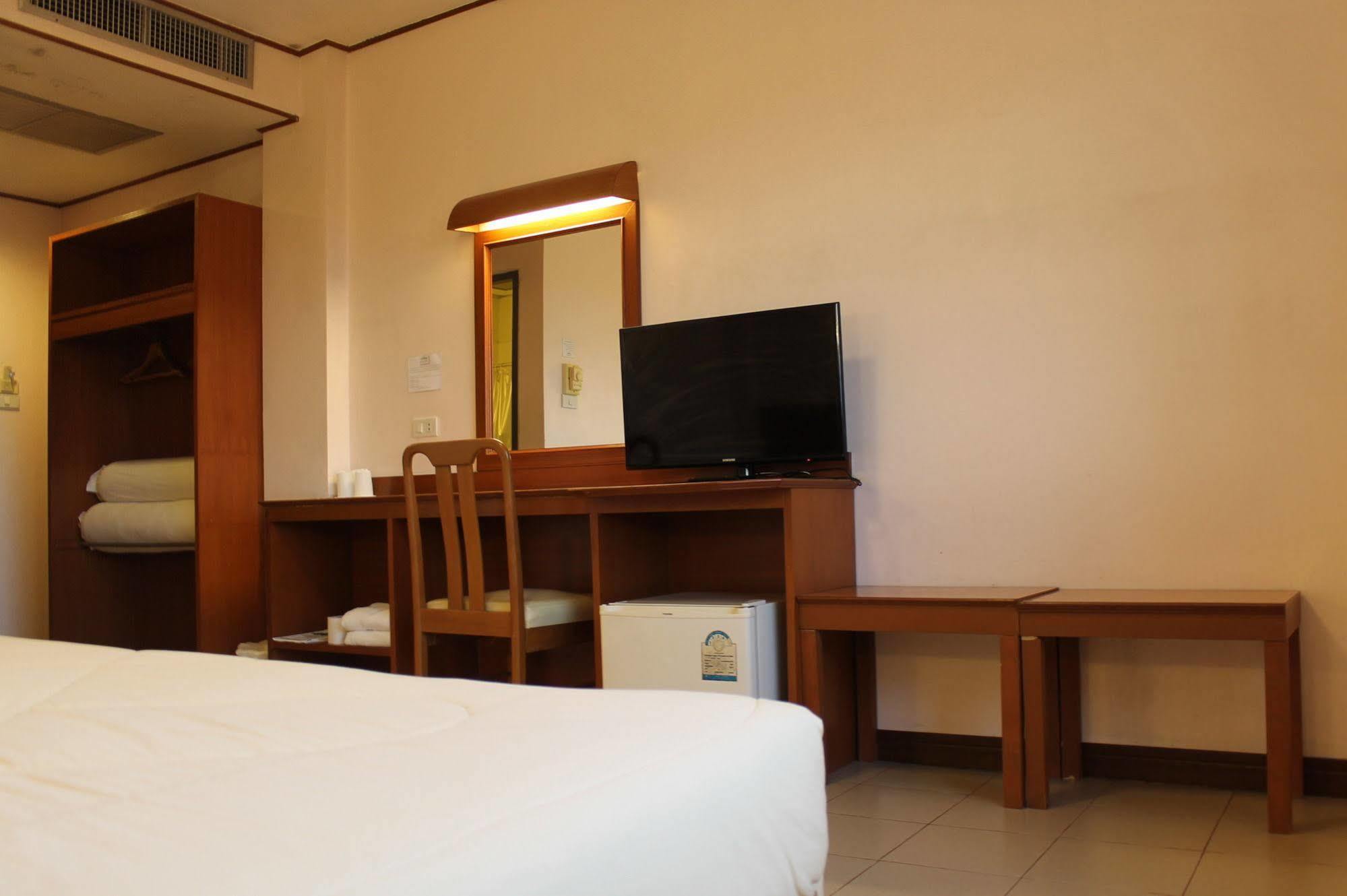 Rattana Park Hotel 3*