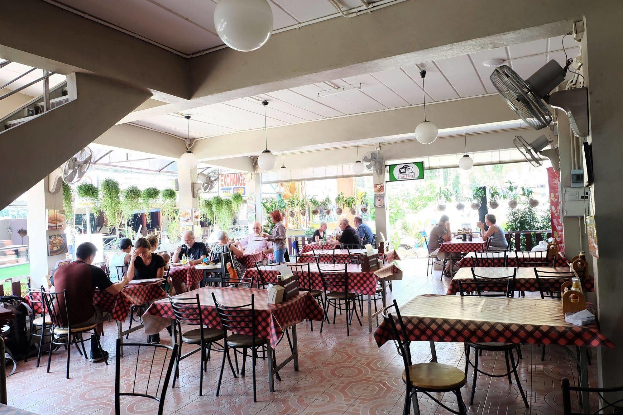Chilli Hotel&restaurant Hotel 3*