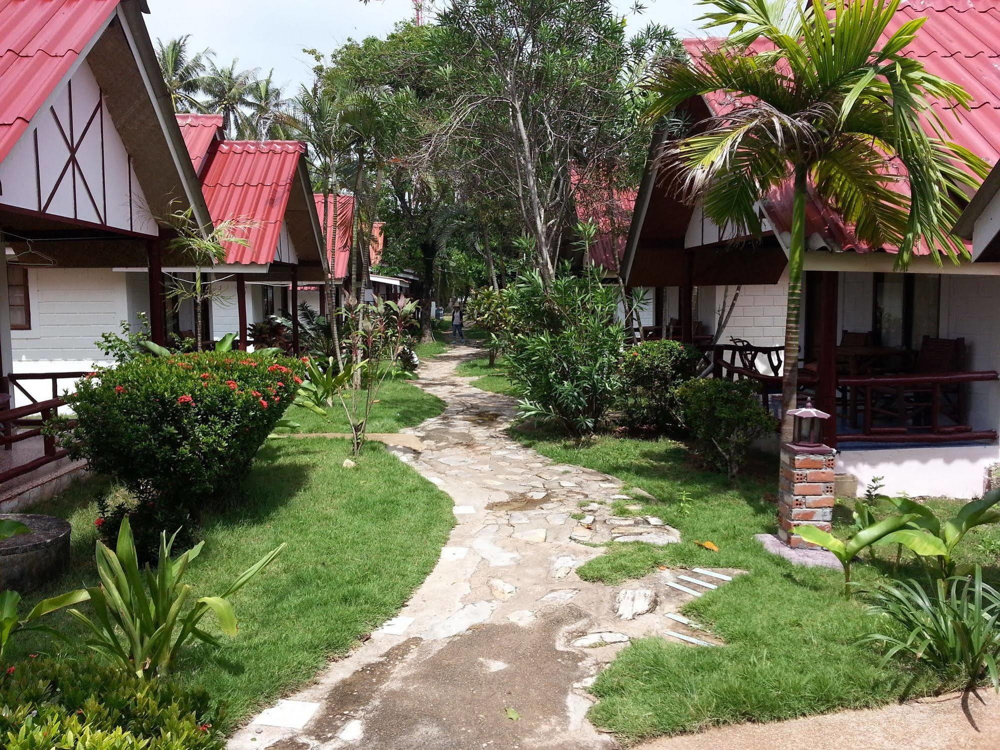 Lanta Dareen Resort 2*